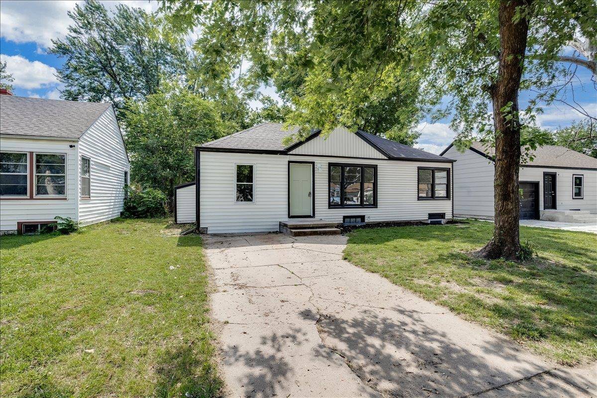 2342 S Mosley Ave, Wichita, KS 67211