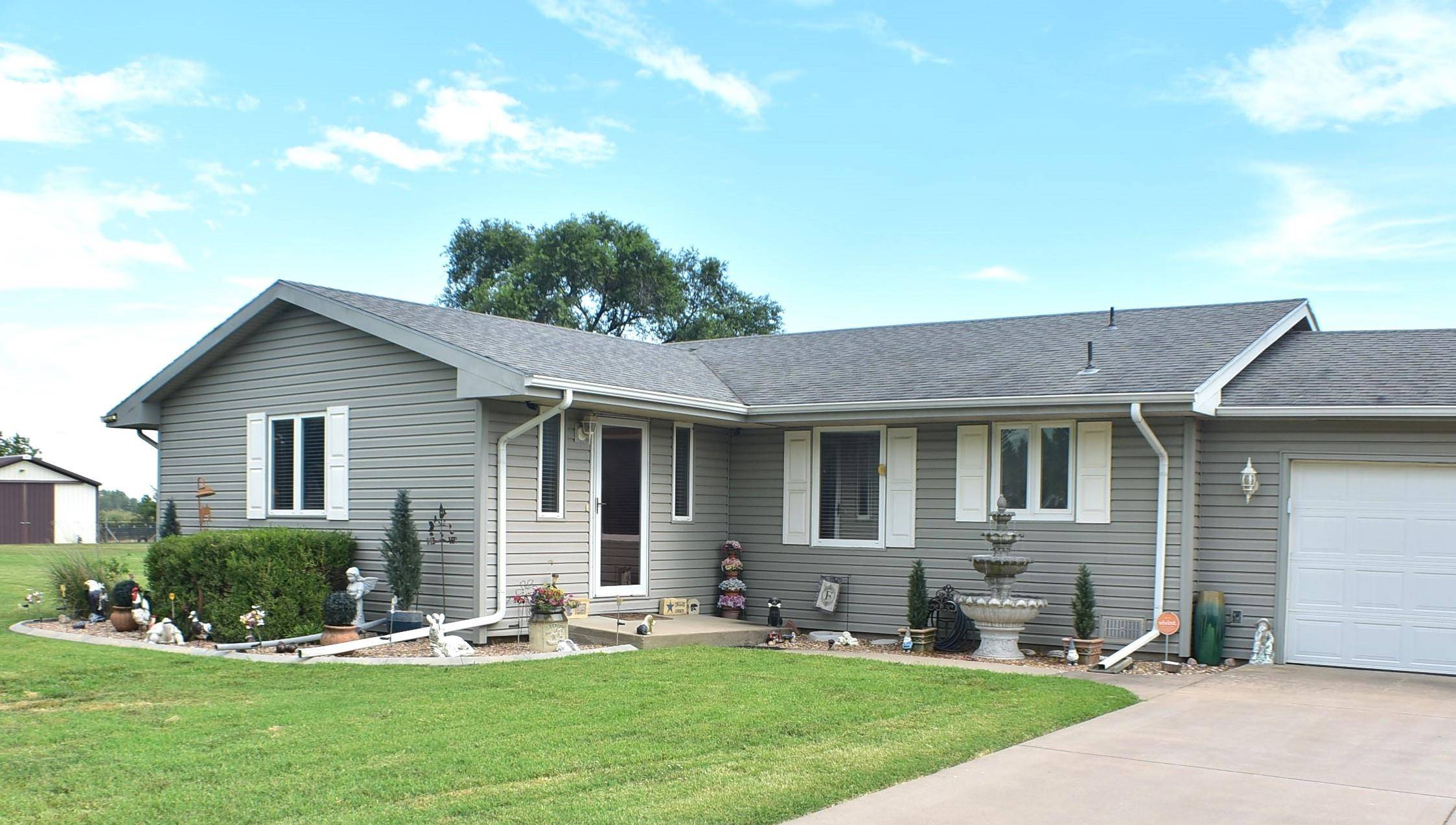 13097 SW 155th ST, Rose Hill, KS 67133-8169