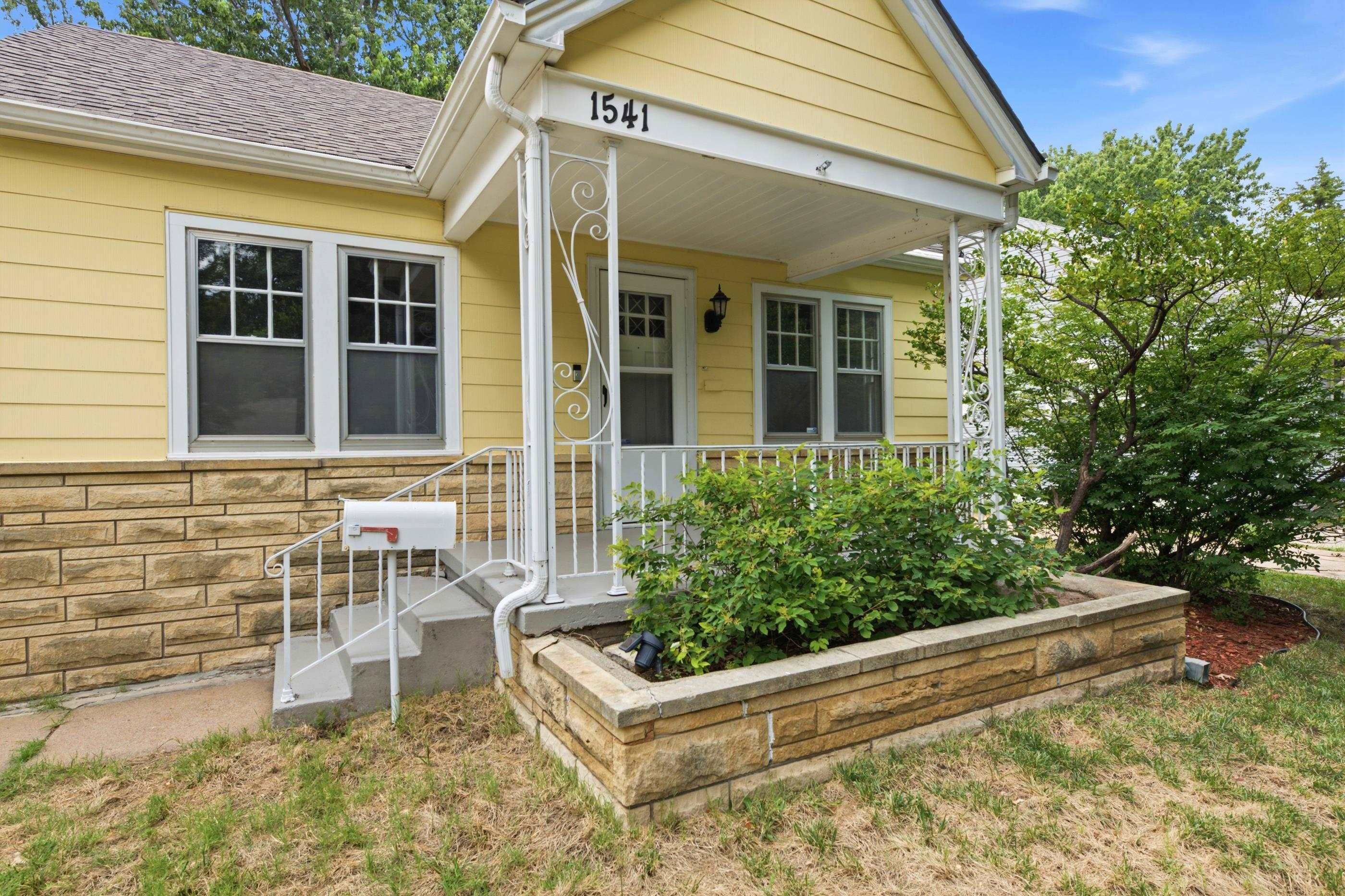 1541 N Woodland Ave, Wichita, KS 67203