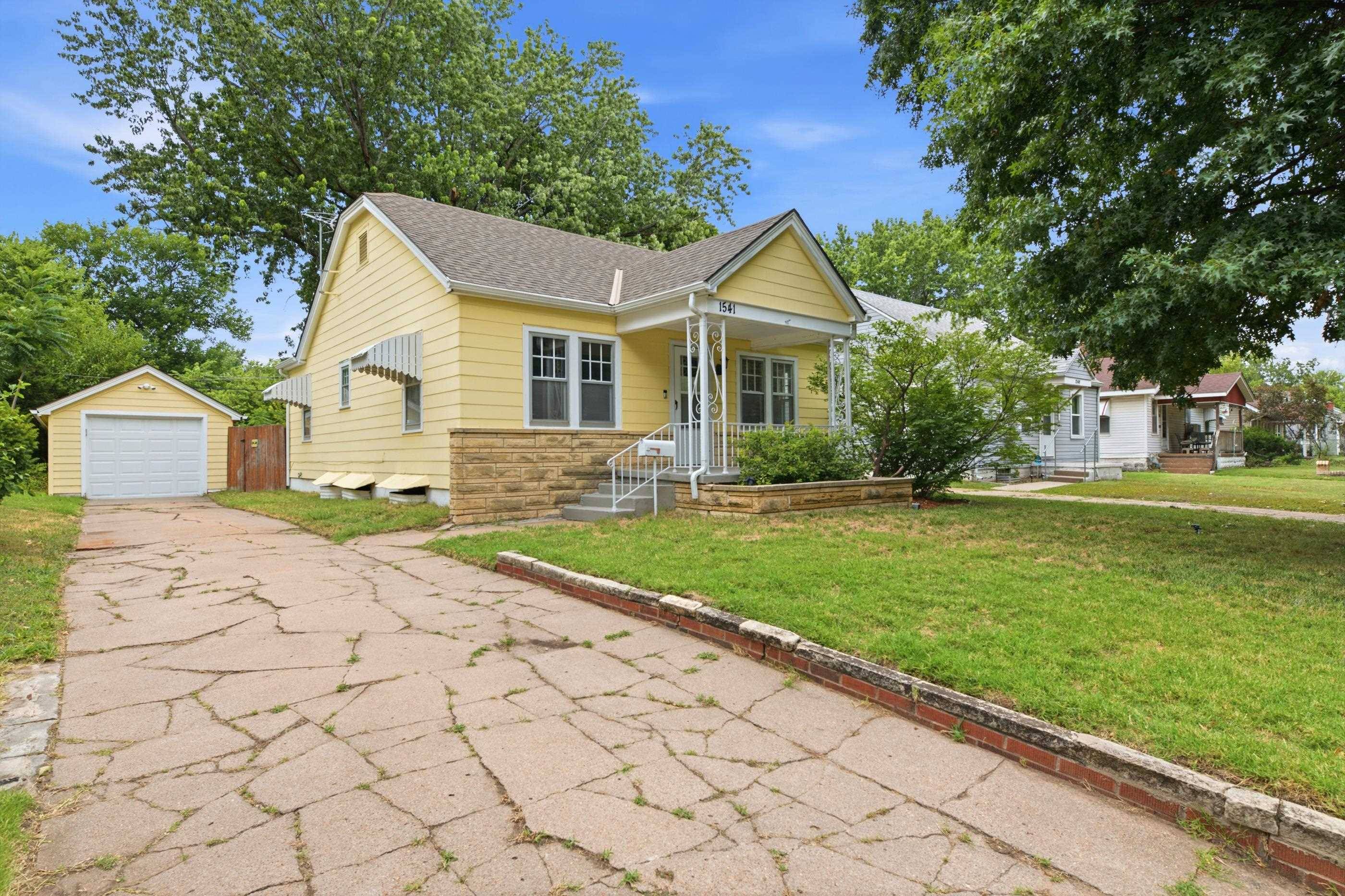 1541 N Woodland Ave, Wichita, KS 67203