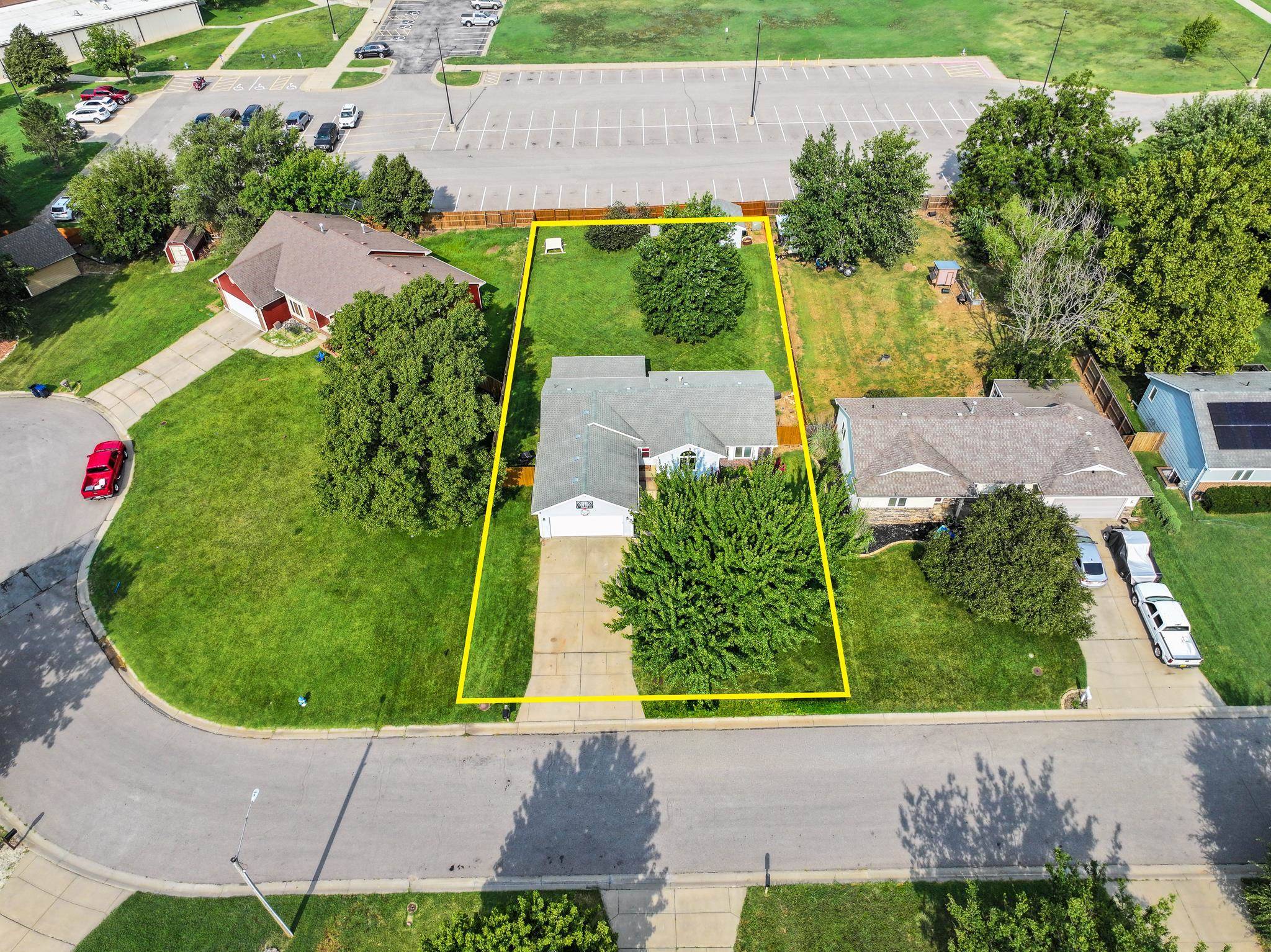 2325 N Gentry Lane, El Dorado, KS 67042