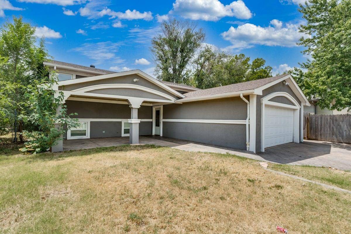 3013 W Hadden Ave, Wichita, KS 67217