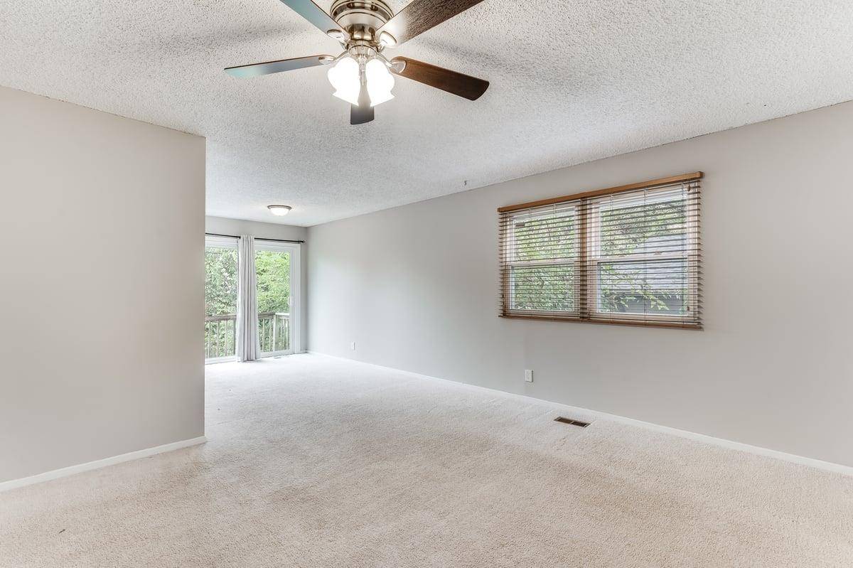 3013 W Hadden Ave, Wichita, KS 67217