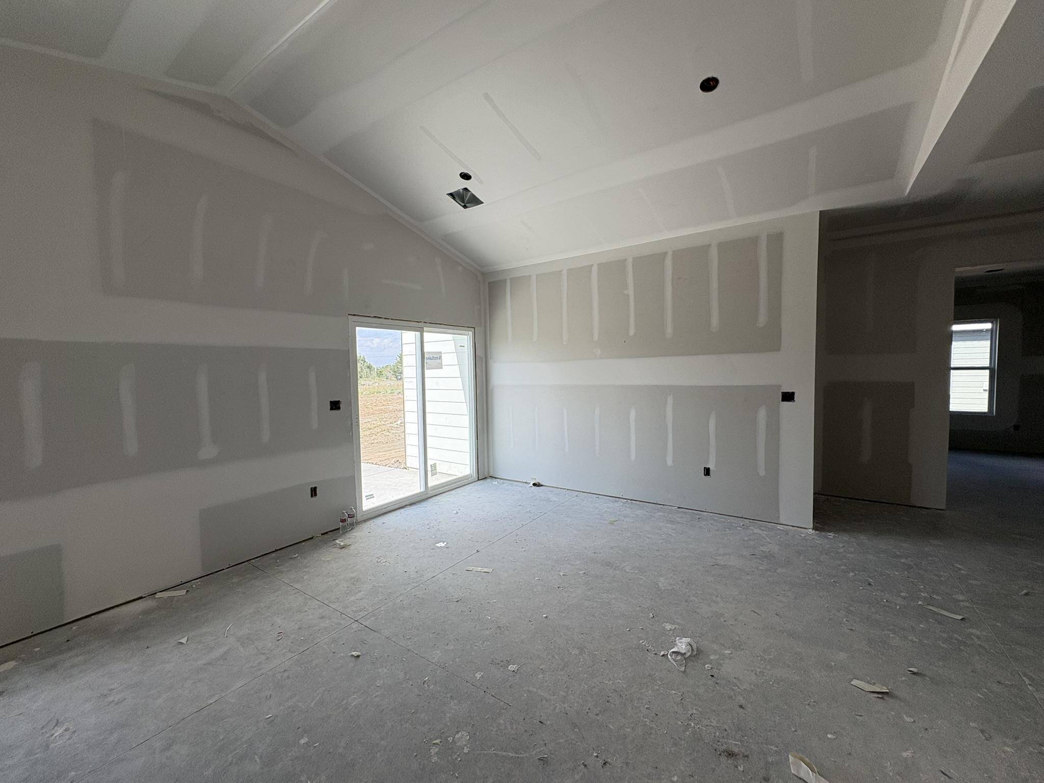 5717 Plumthicket St, Bel Aire, KS 67226