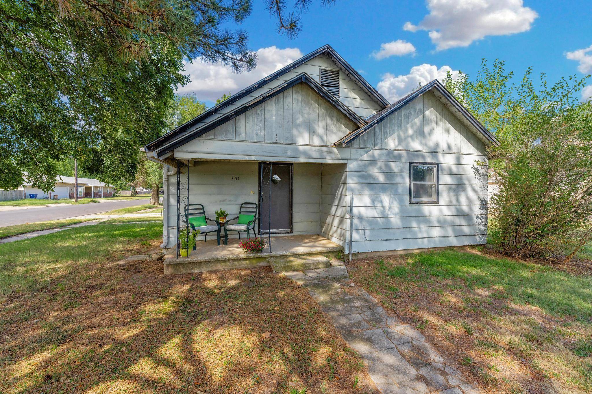 301 N Lincoln St, Cheney, KS 67025