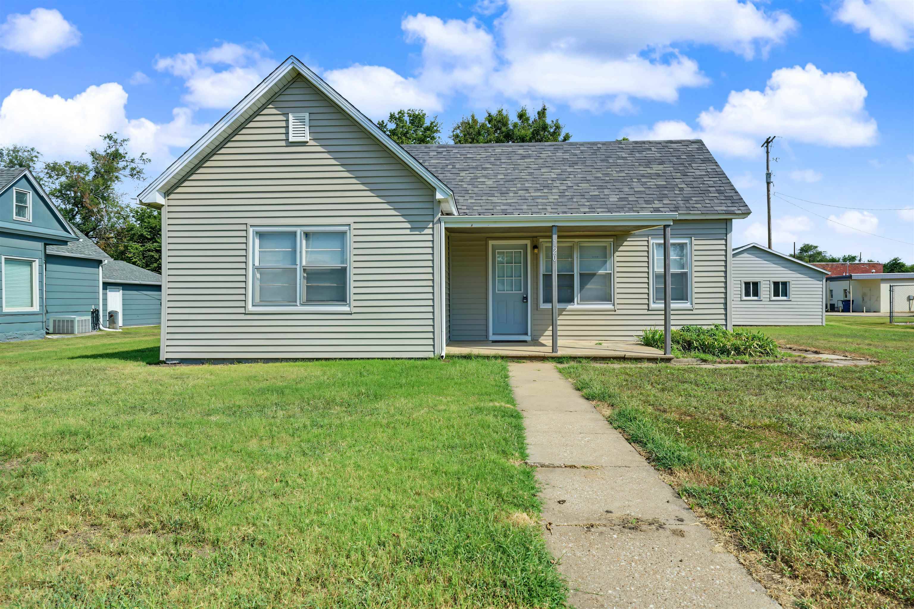 120 W 4th St., Assaria, KS 67416