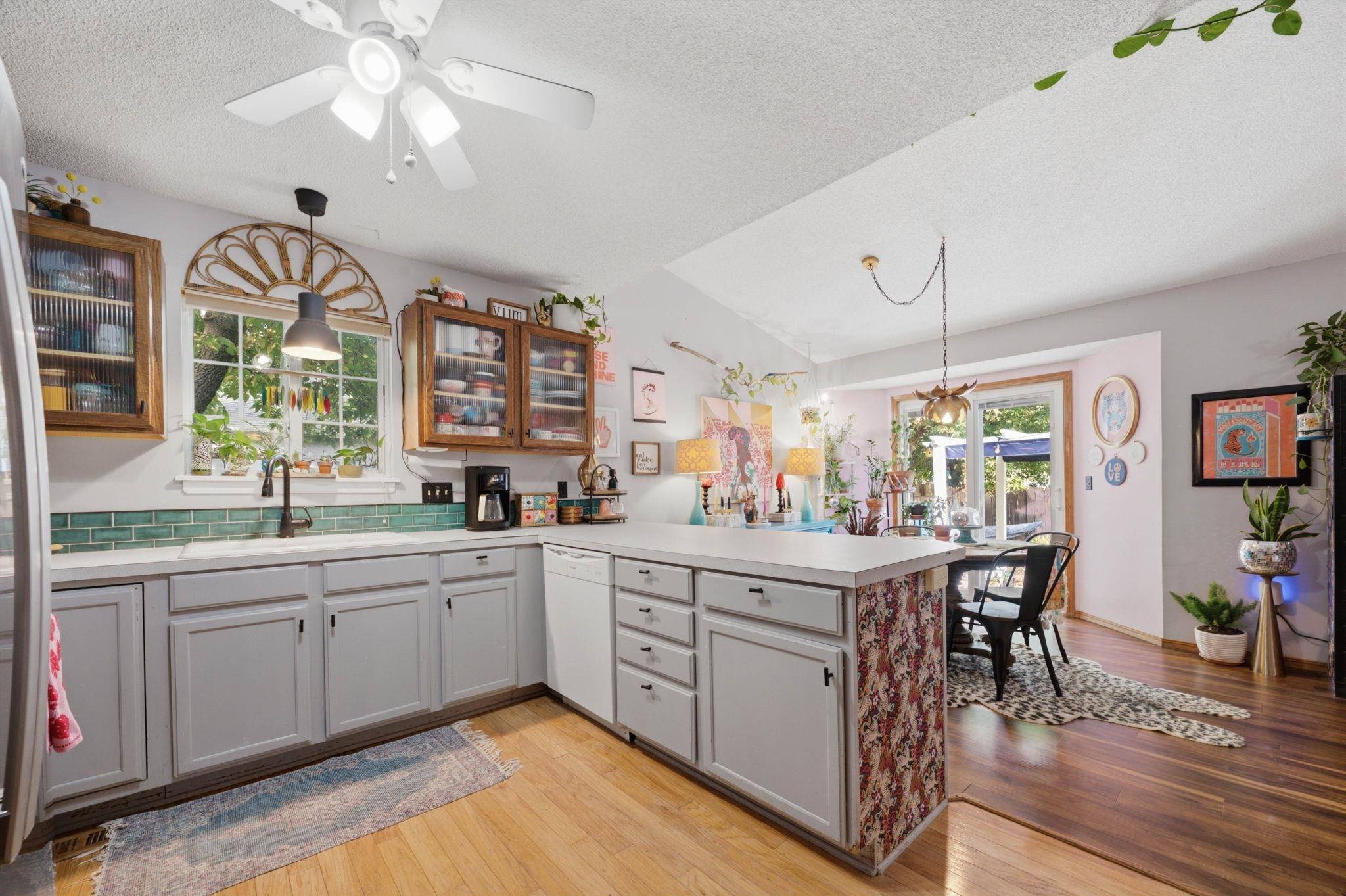 11802 W Jamesburg St, Wichita, KS 67212