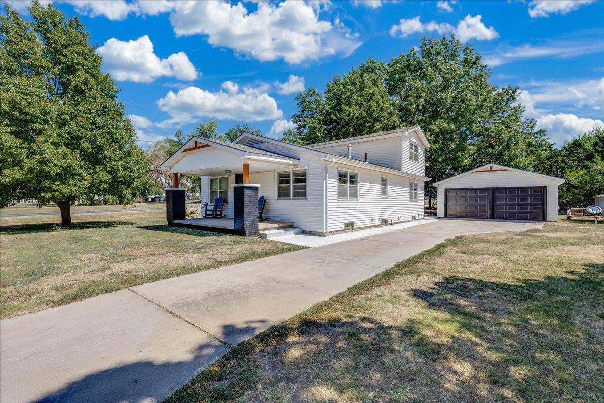 100 Matson Ave., Kechi, KS 67067