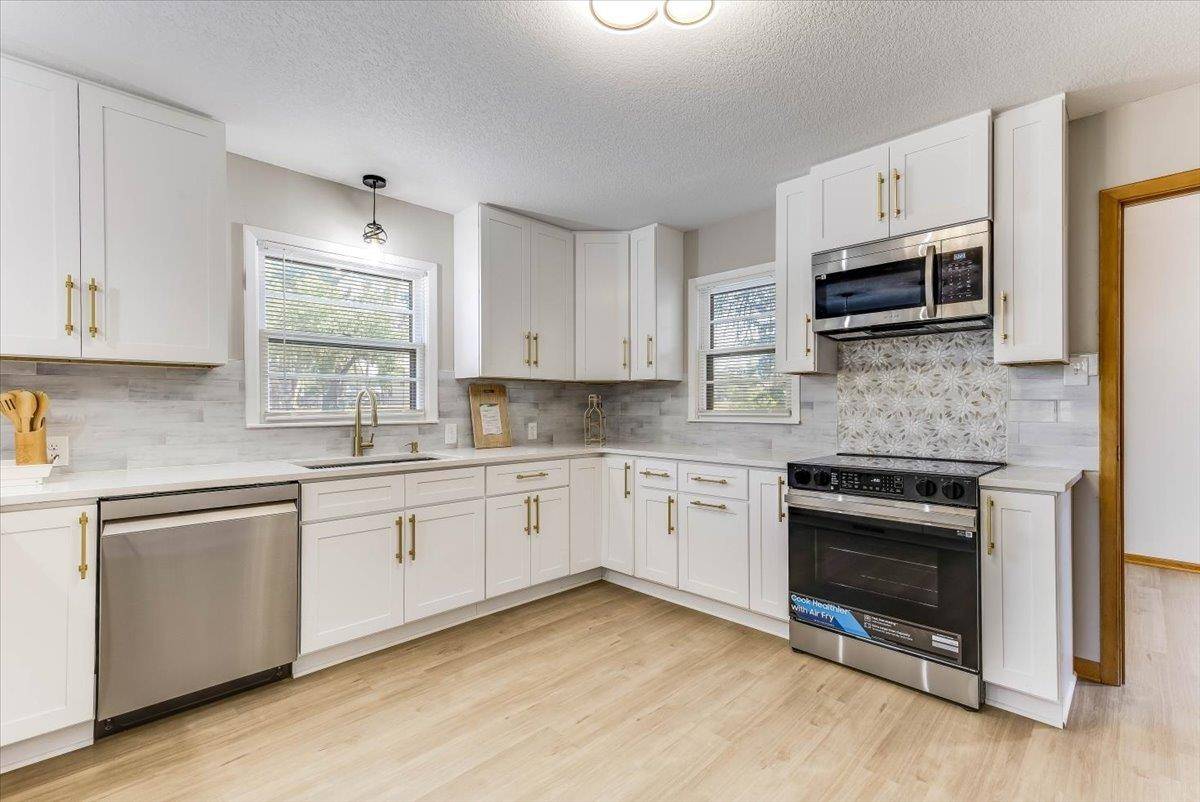 100 Matson Ave., Kechi, KS 67067
