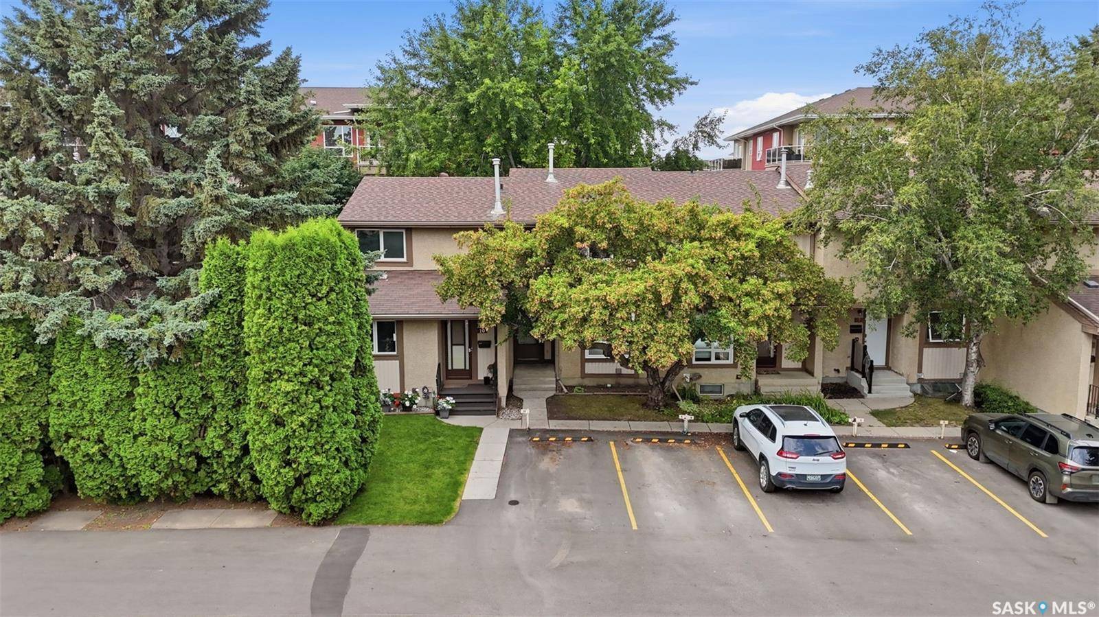 1128 MCKERCHER DRIVE #9, Saskatoon, SK S7H 4Y7