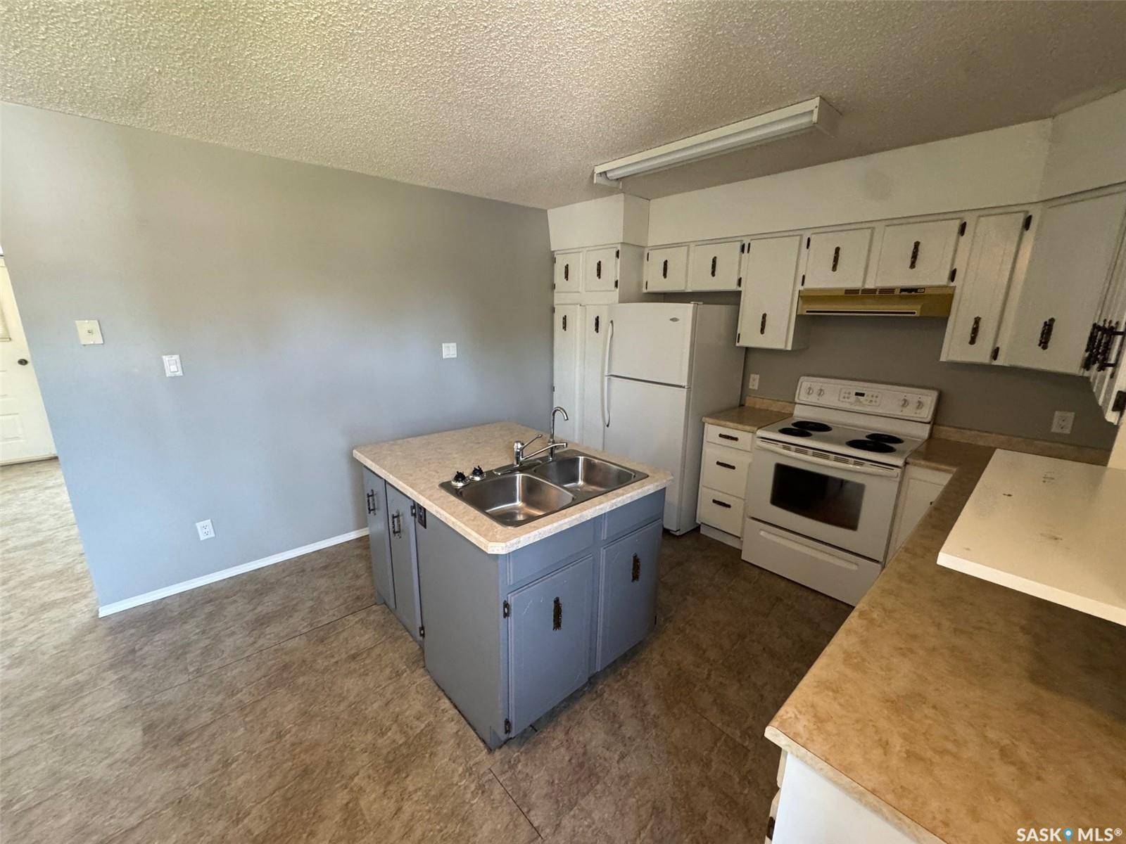 817 97th AVENUE, Tisdale, SK S0E 1T0