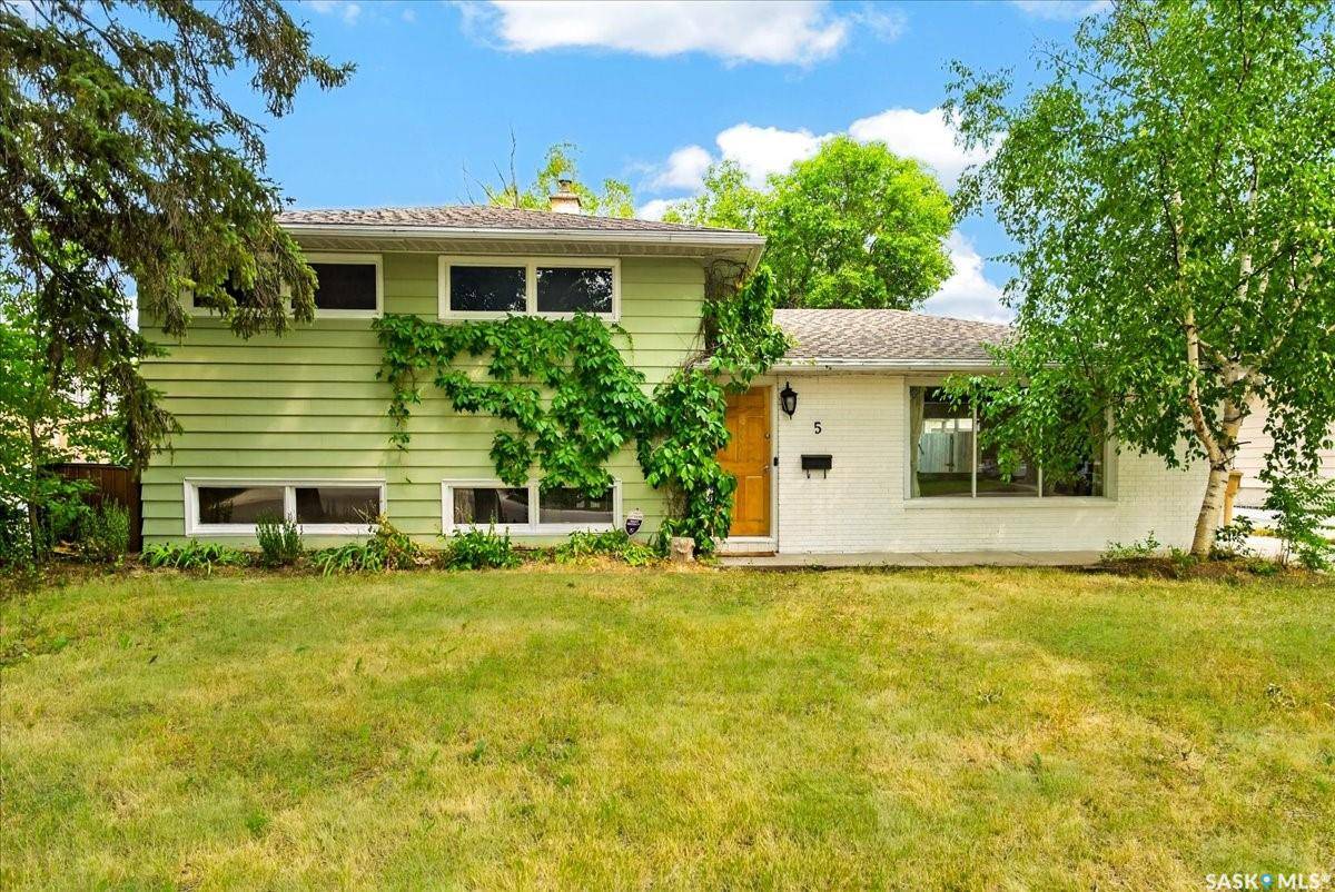 5 Bryant STREET, Regina, SK S4S 4S5