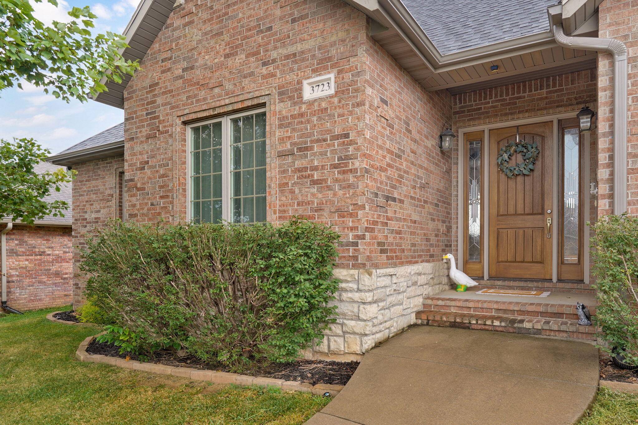 3723 W River Rock ST, Springfield, MO 65807