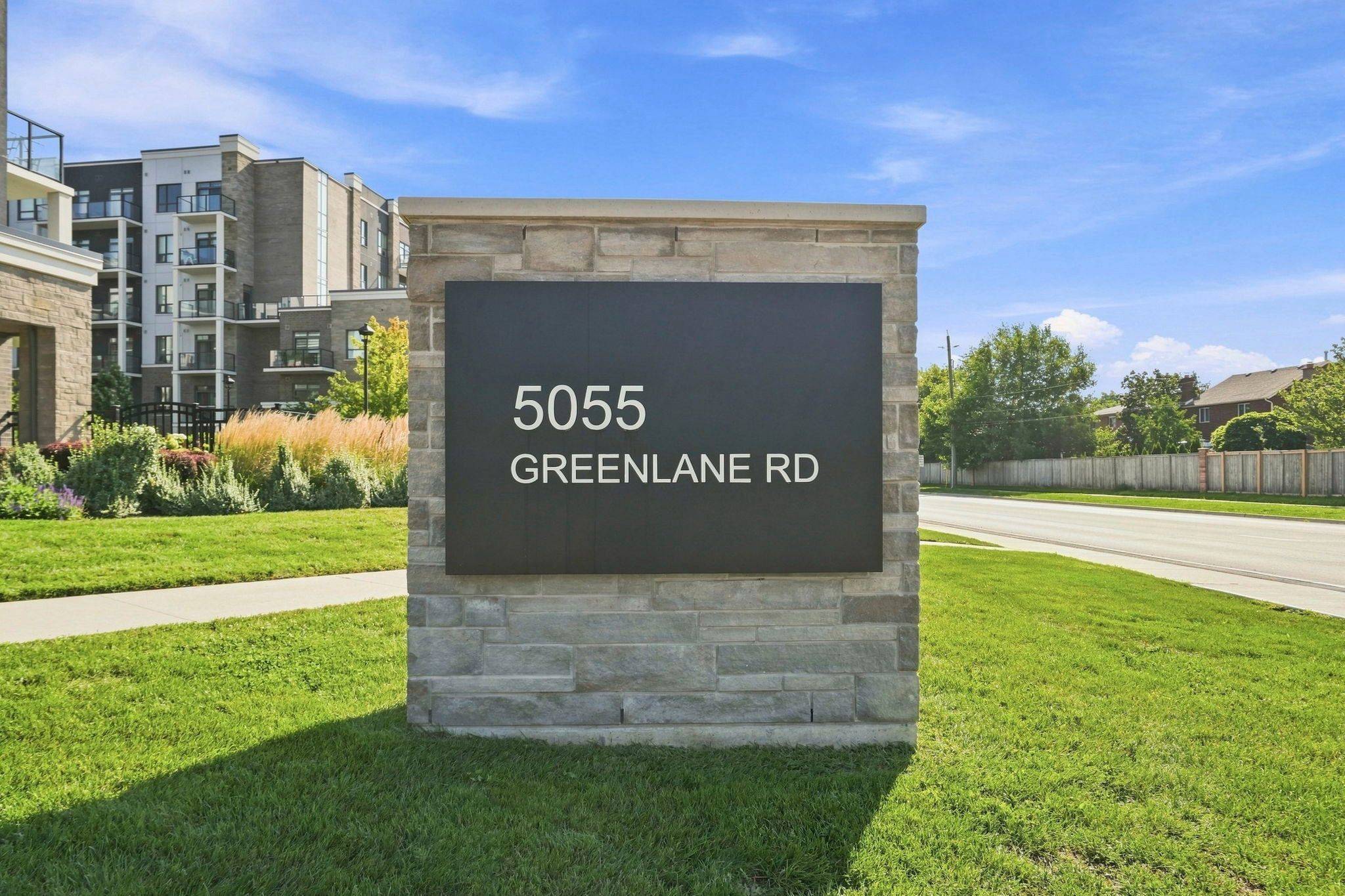 5055 Greenlane RD #425, Lincoln, ON L3J 2J3