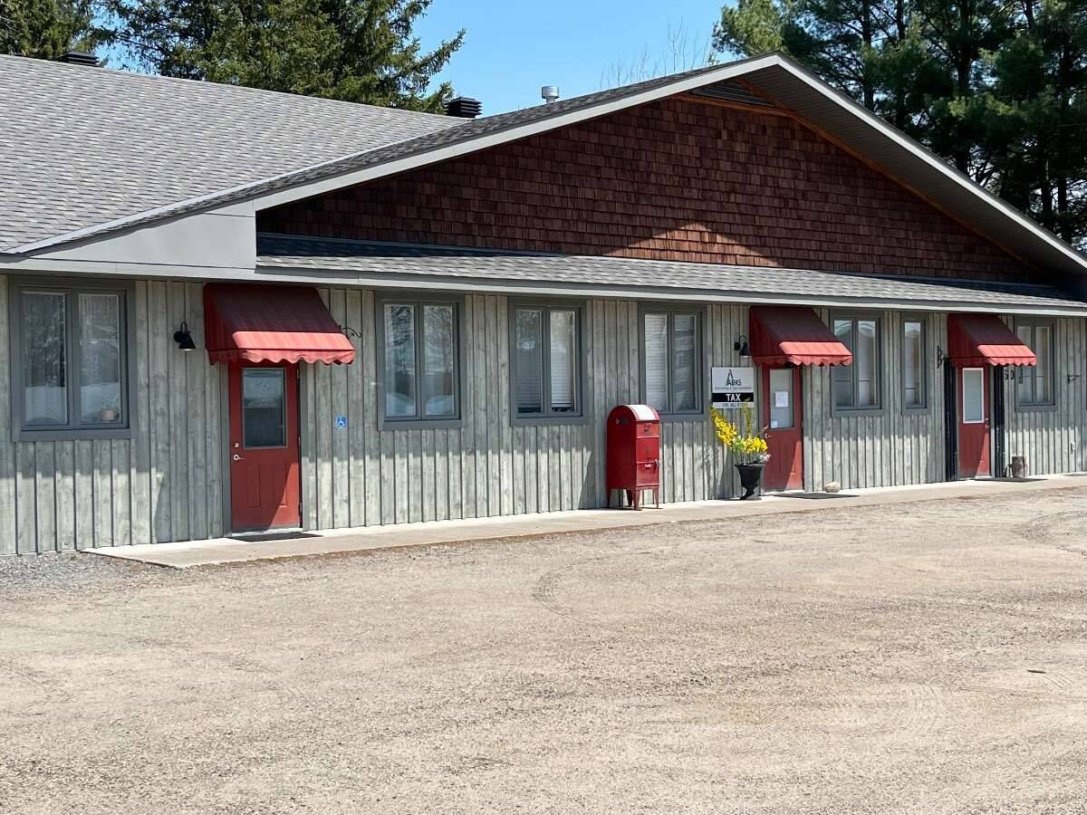 60 Ontario ST #3, Burk's Falls, ON P0A 1C0