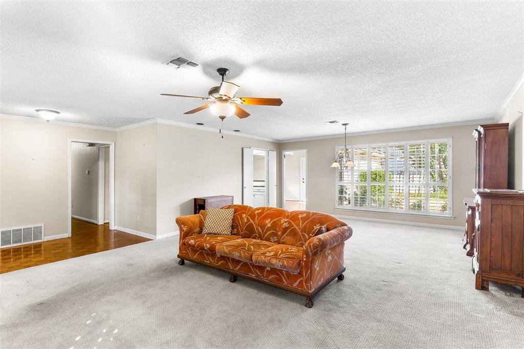2825 Chimney Hill Drive, Waco, TX 76708