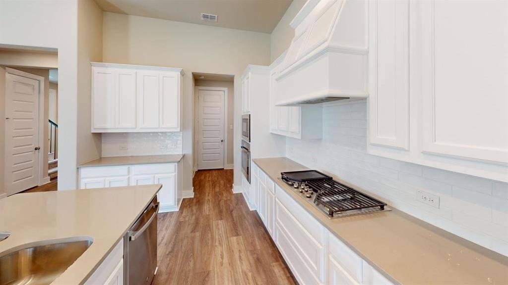 2600 Briarhurst Court, Denton, TX 76207
