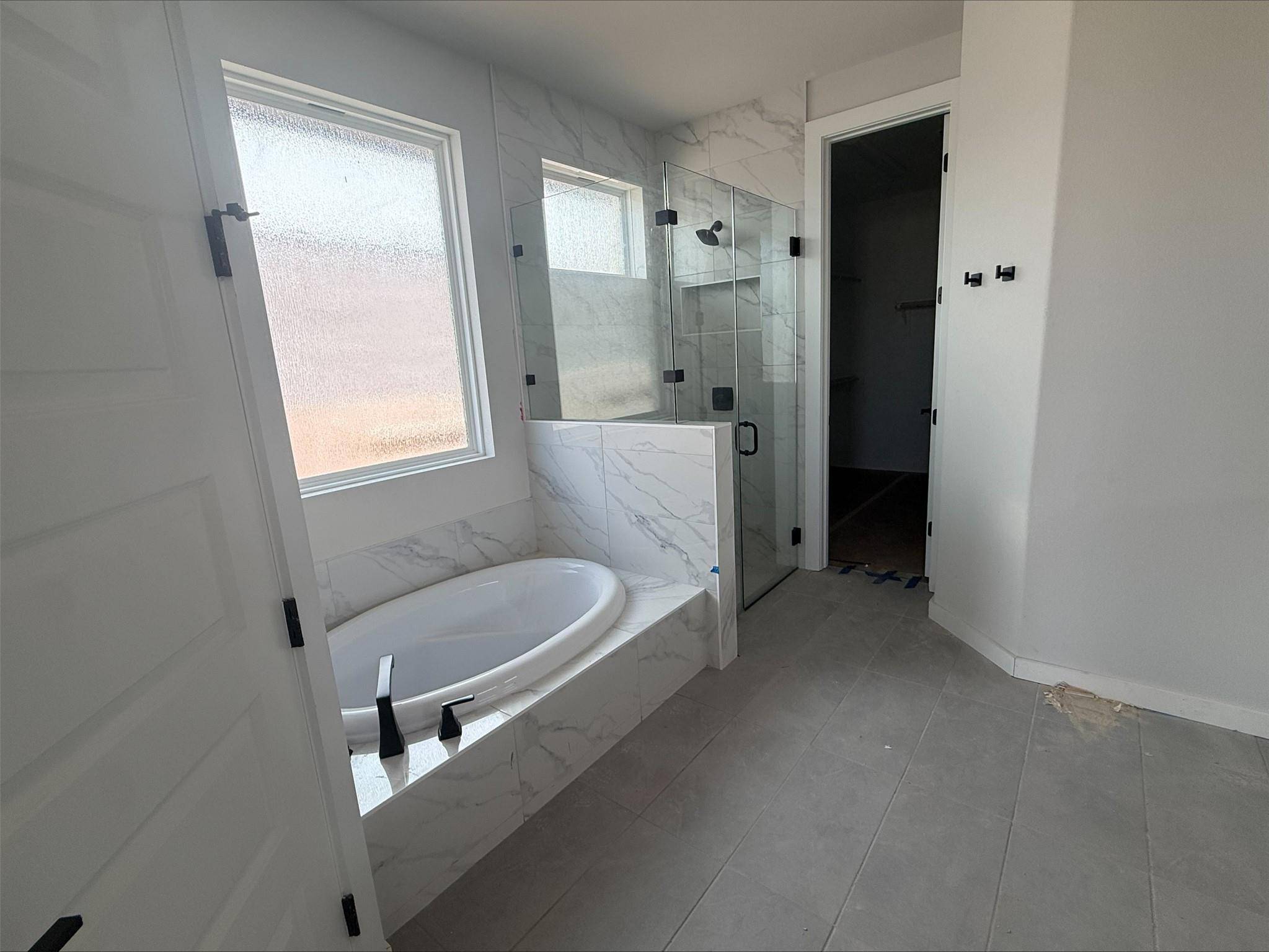 260 Bloomington Loop, Hutto, TX 78634