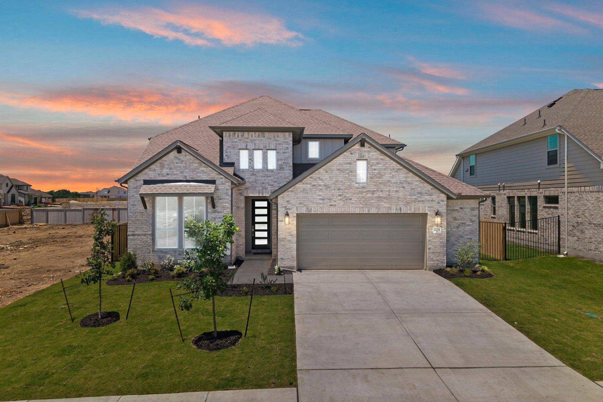 225 Pacific Grove CIR, Liberty Hill, TX 78642