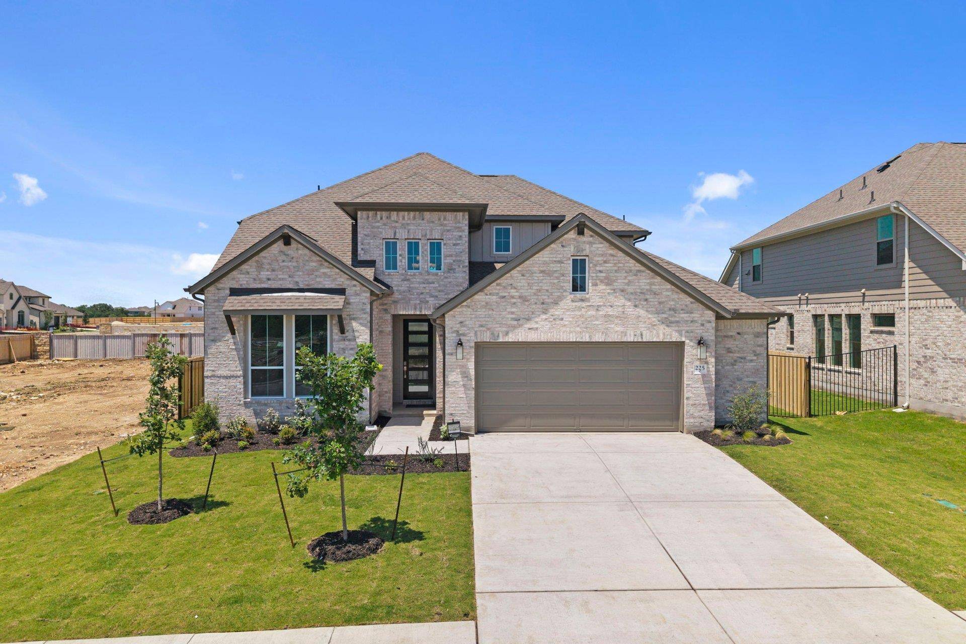 225 Pacific Grove CIR, Liberty Hill, TX 78642