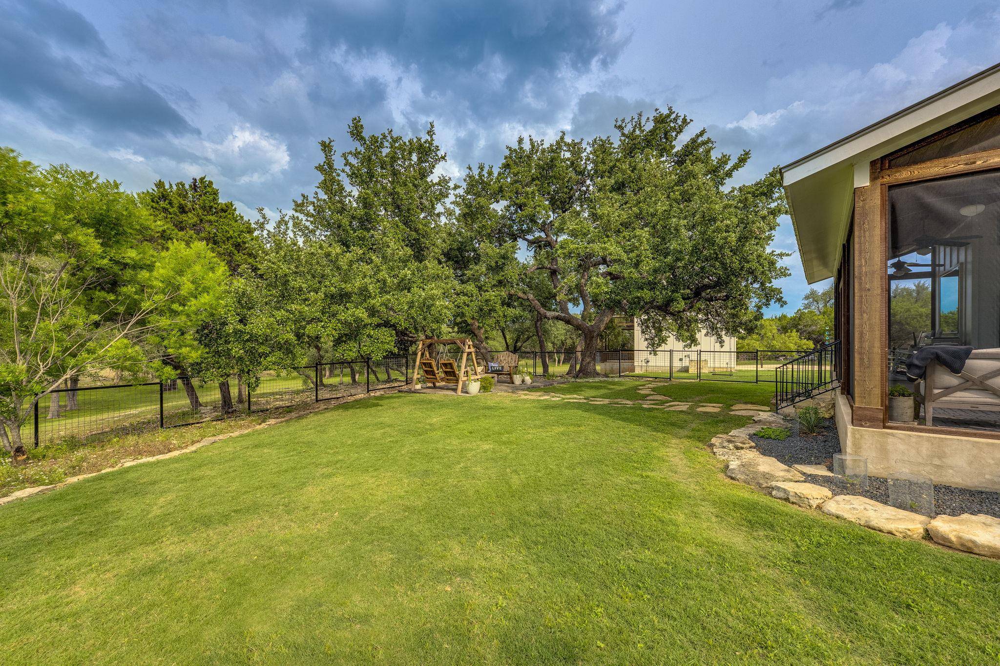 1271 Toro PASS, Wimberley, TX 78676