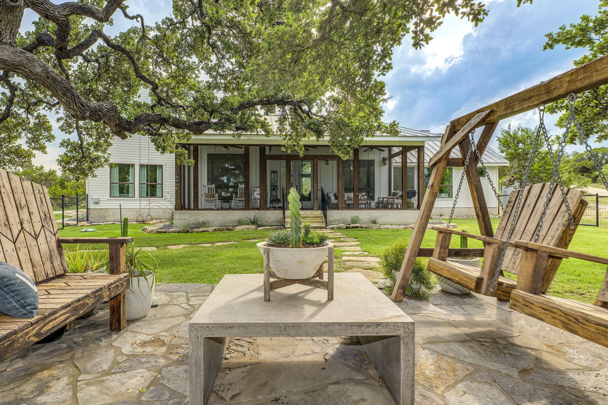 1271 Toro PASS, Wimberley, TX 78676