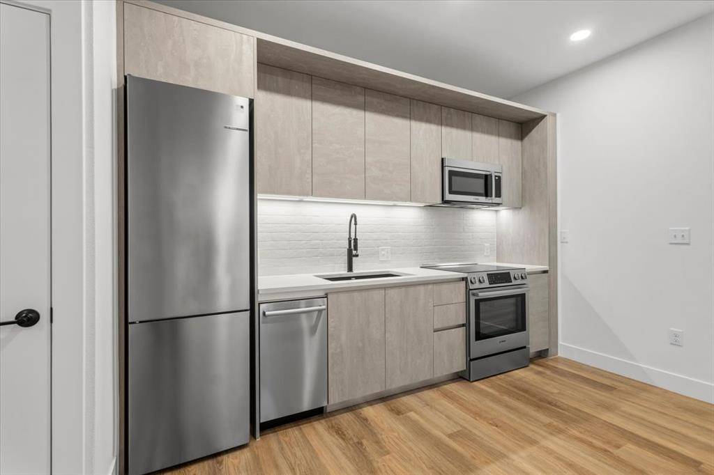 4315 S Congress Ave #214, Austin, TX 78745