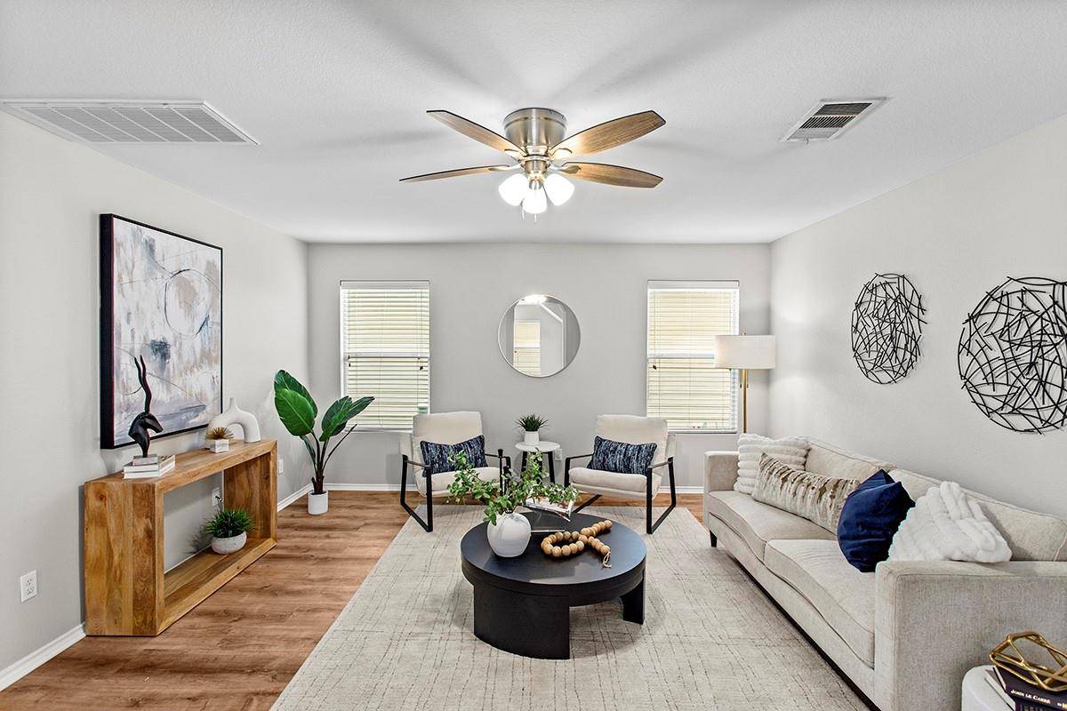 11328 Ashbrook DR, Manchaca, TX 78652
