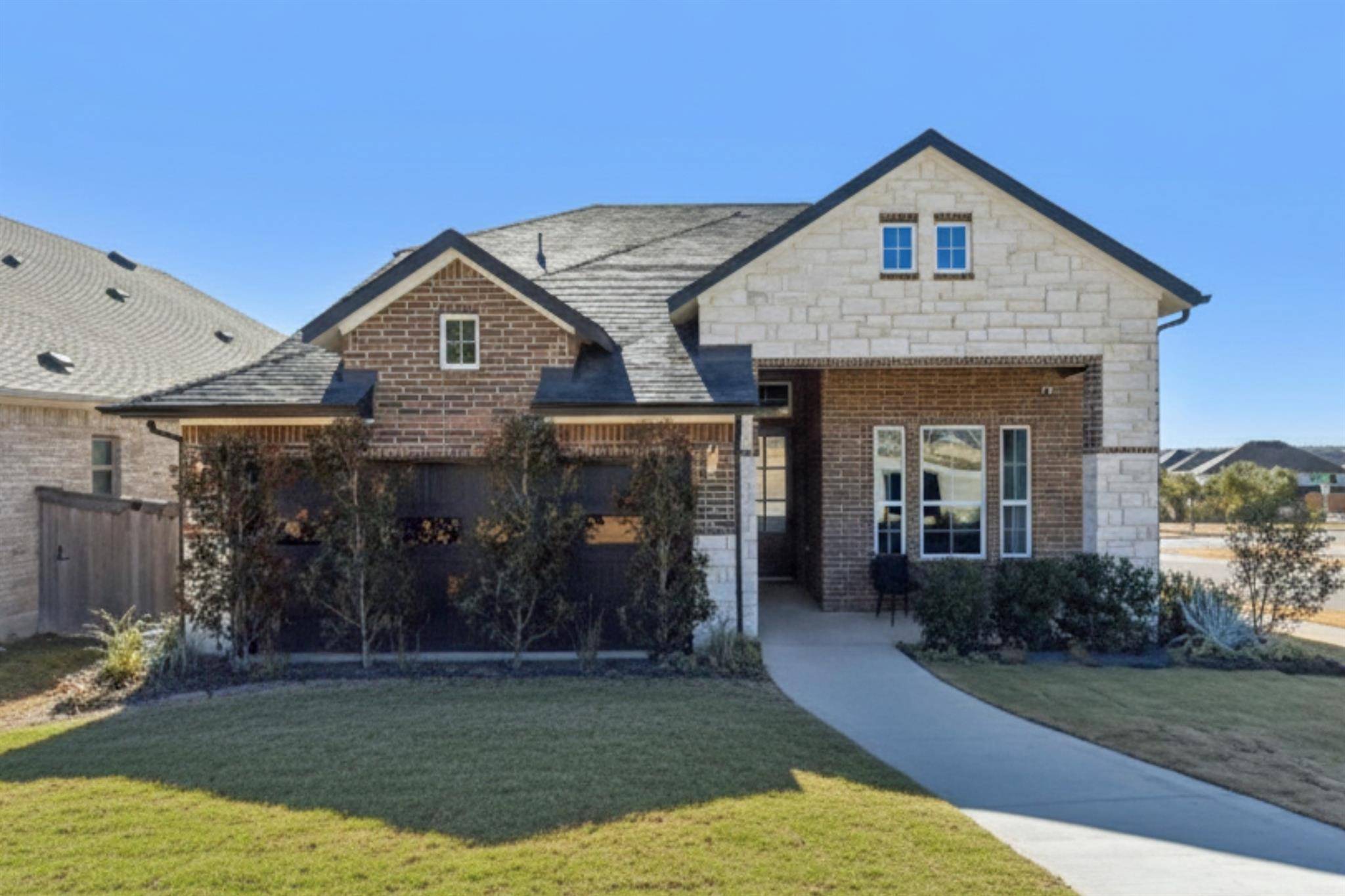 129 Whistling Willow DR, Georgetown, TX 78628