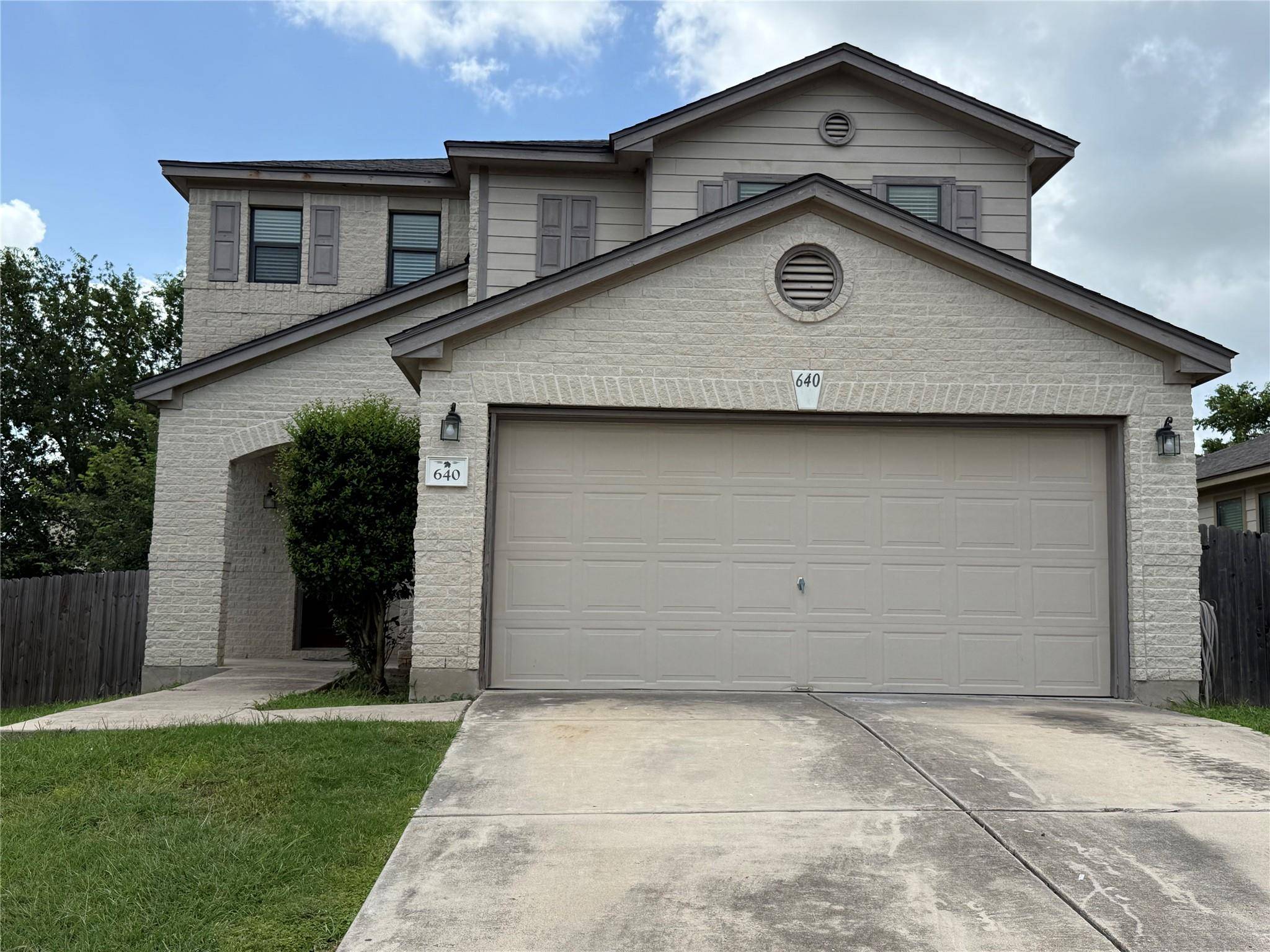 640 New Country RD, Kyle, TX 78640