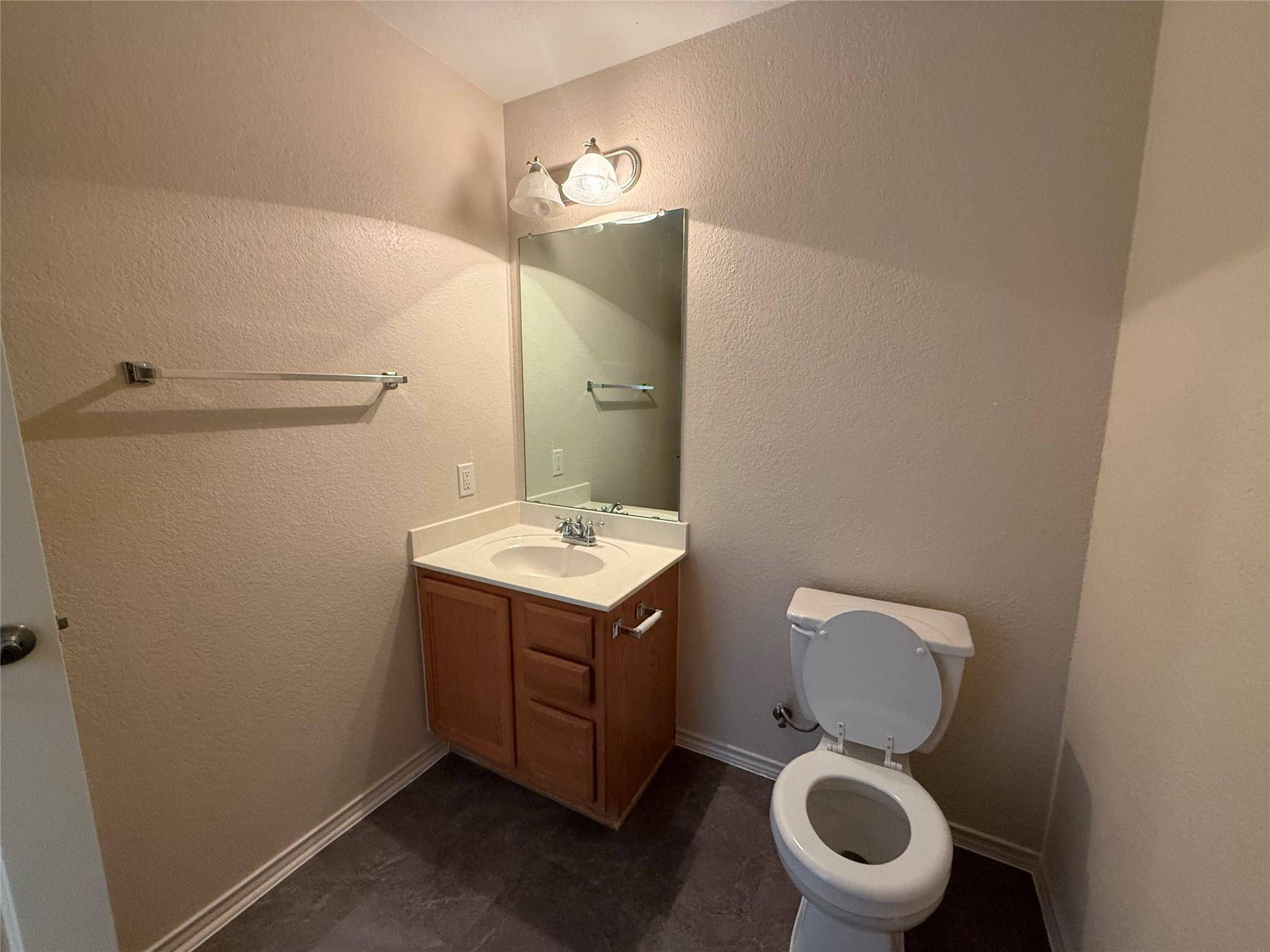 640 New Country RD, Kyle, TX 78640