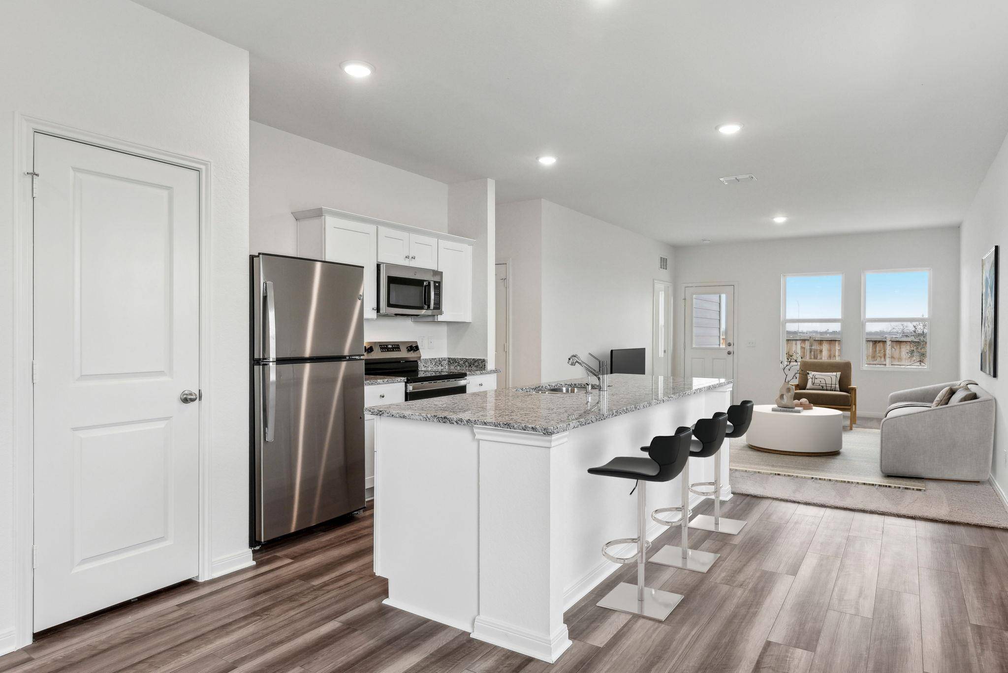 306 Sunlight Lake BLVD, Hutto, TX 78634