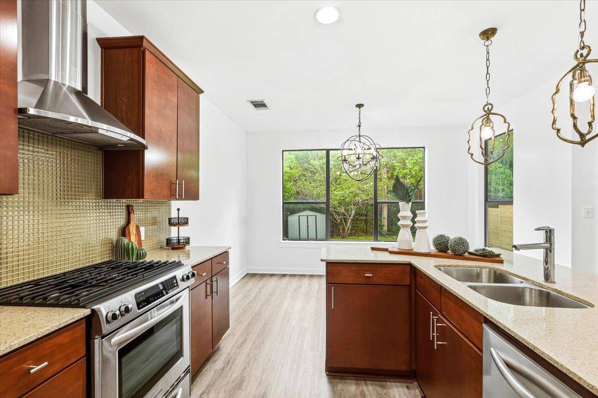 2815 Corbin LN, Austin, TX 78704
