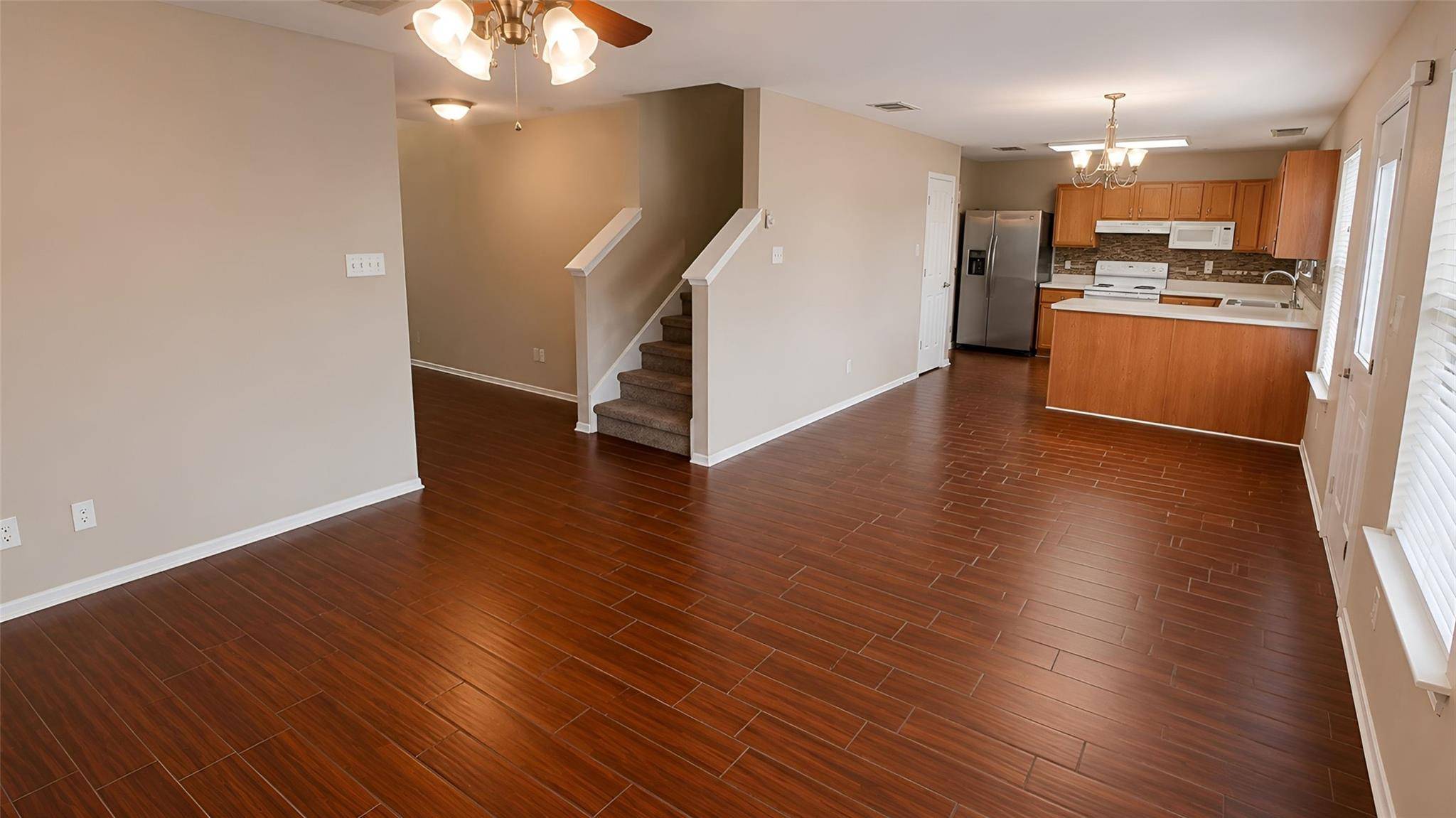 121 Wegstrom ST, Hutto, TX 78634