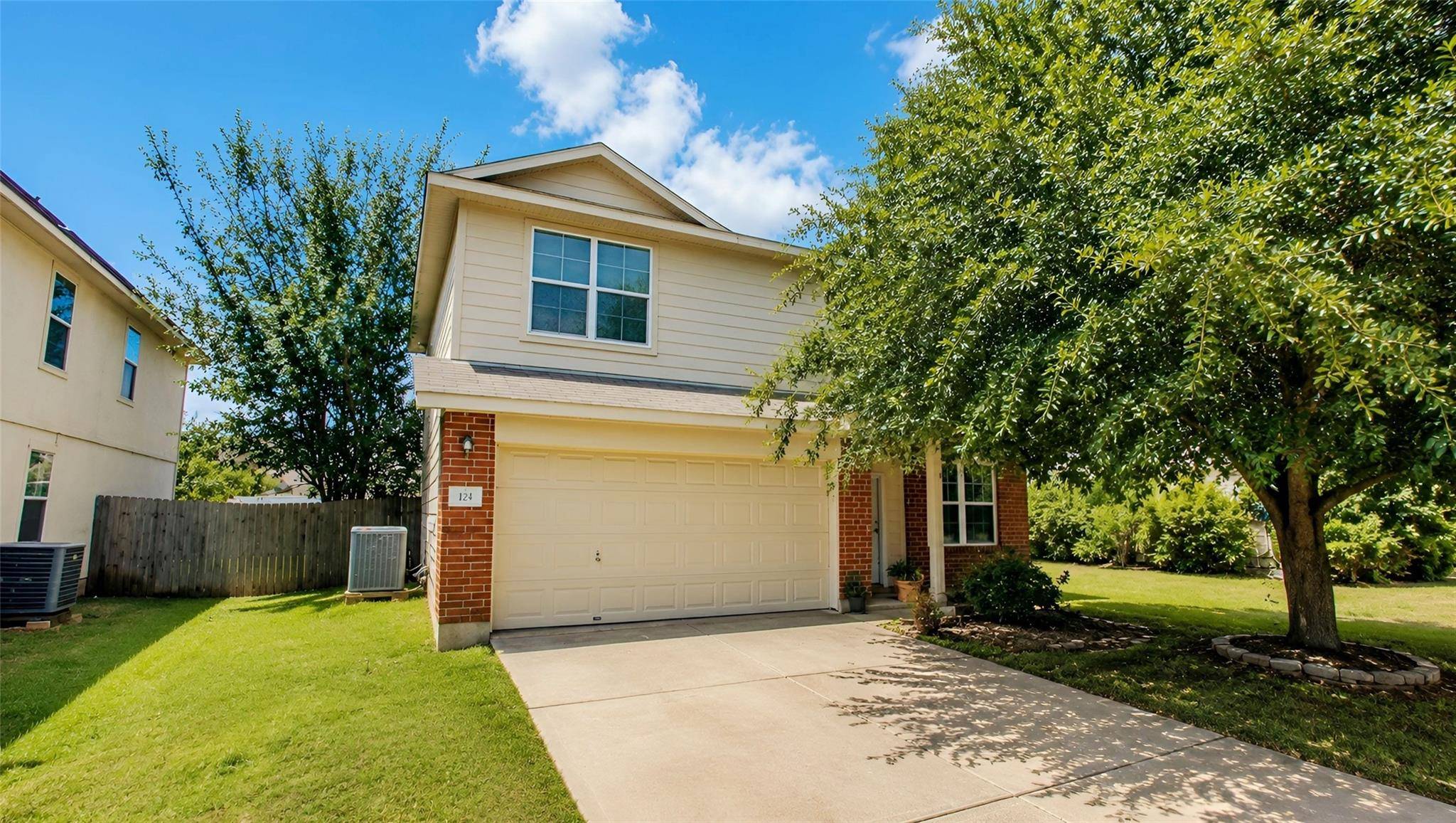 121 Wegstrom ST, Hutto, TX 78634