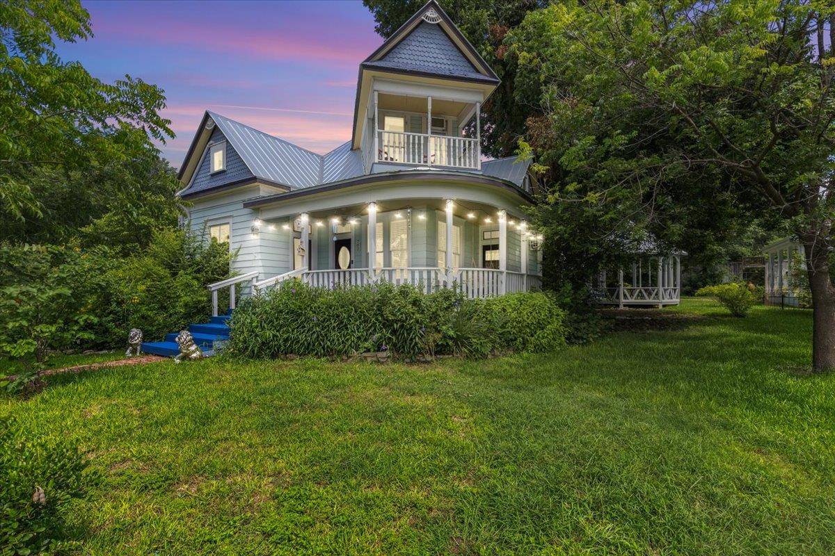 702 E Main ST, Round Rock, TX 78664