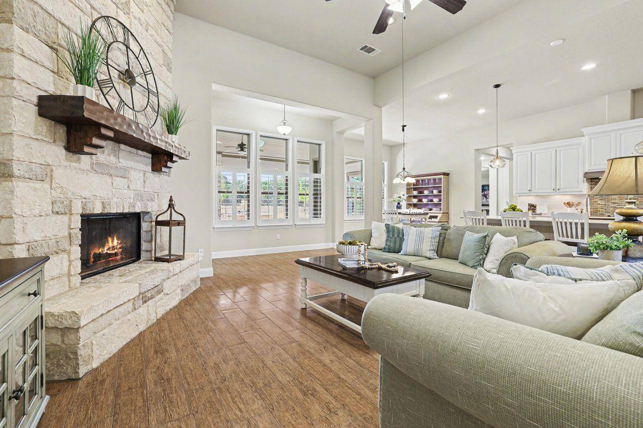 335 Bold Sundown, Liberty Hill, TX 78642