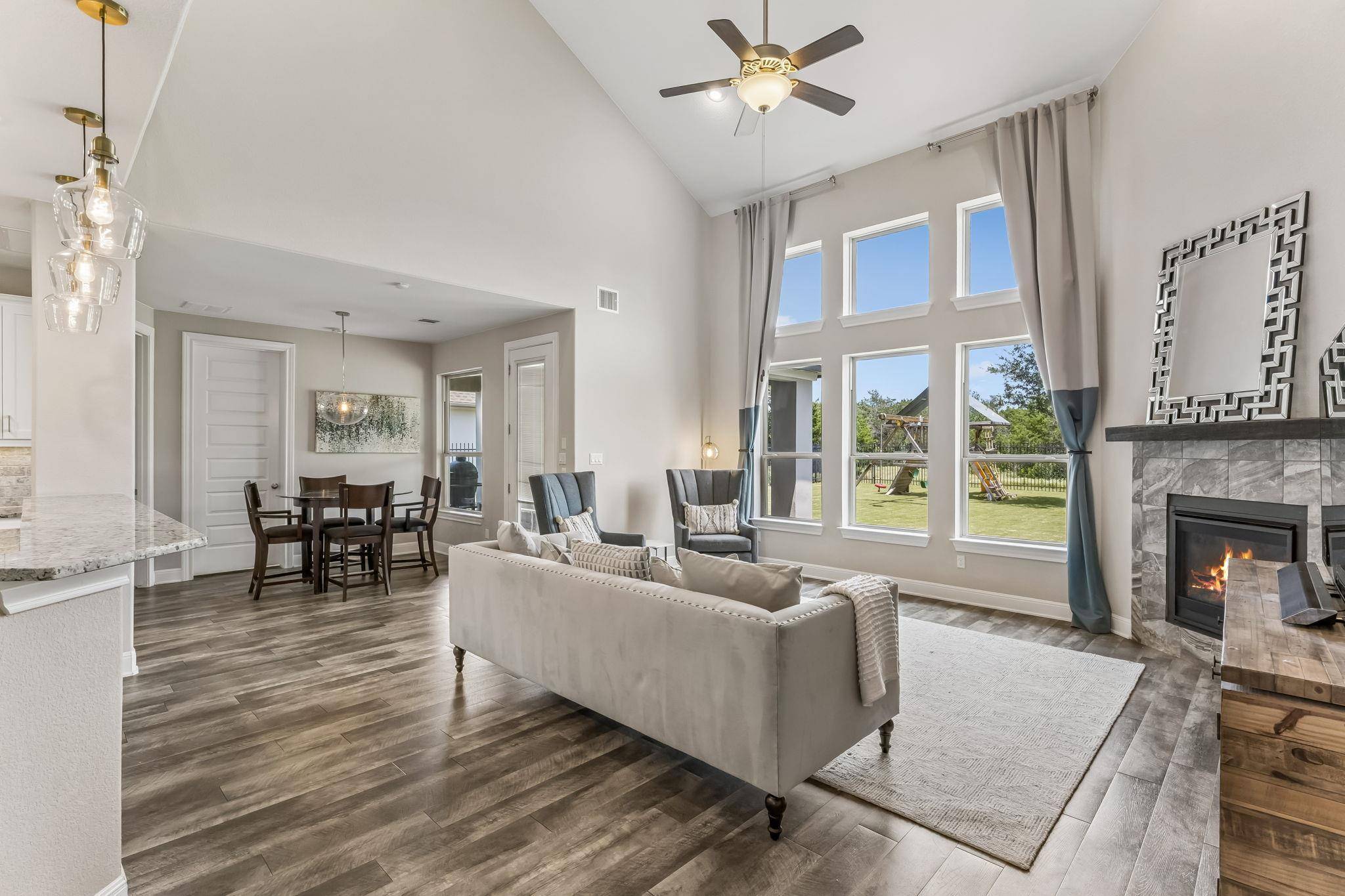 441 Jacksdaw DR, Austin, TX 78737