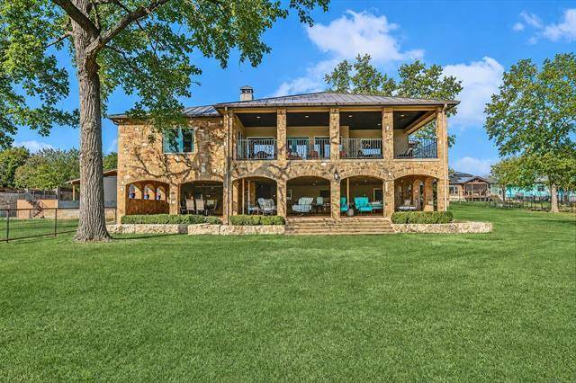360 Campa Pajama LN, Kingsland, TX 78639
