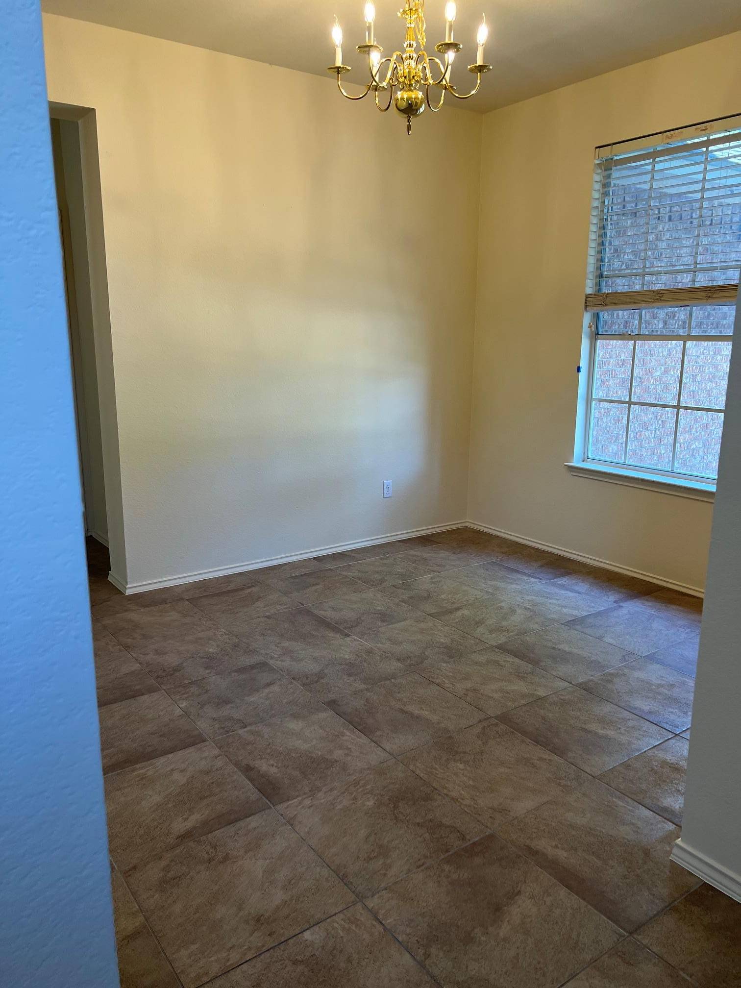 8326 Alvin High LN, Austin, TX 78729