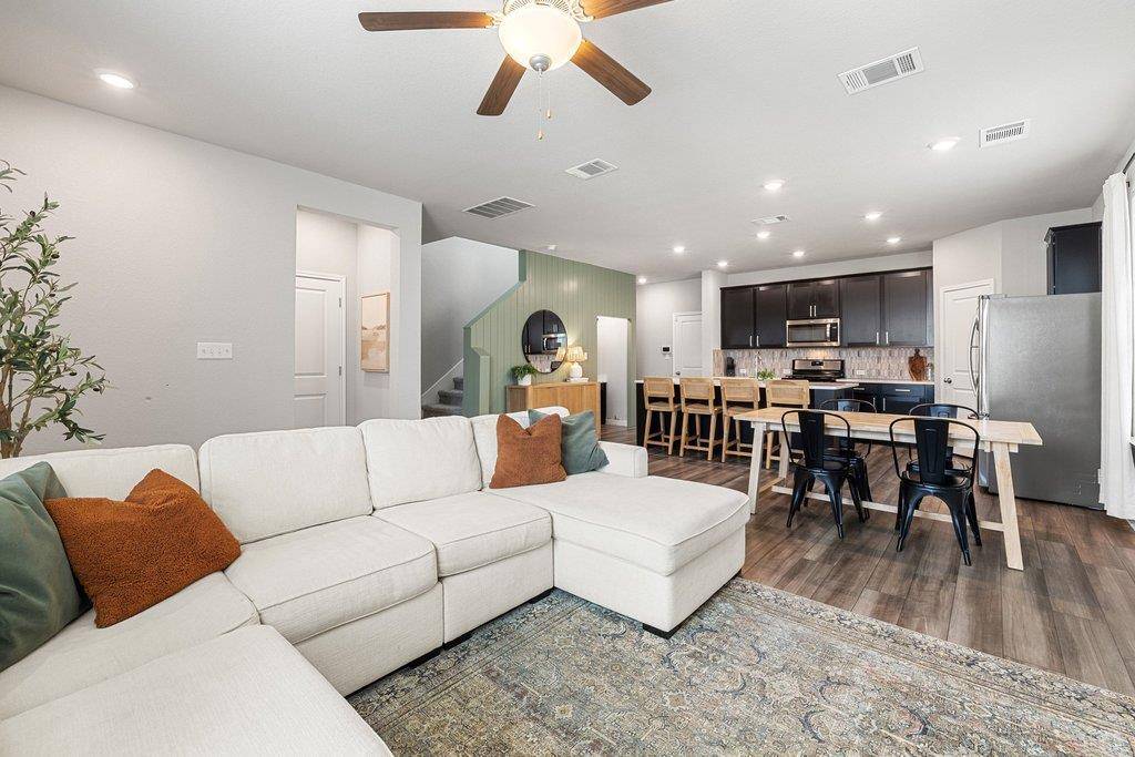 324 Delaware Mountains TER, Dripping Springs, TX 78620