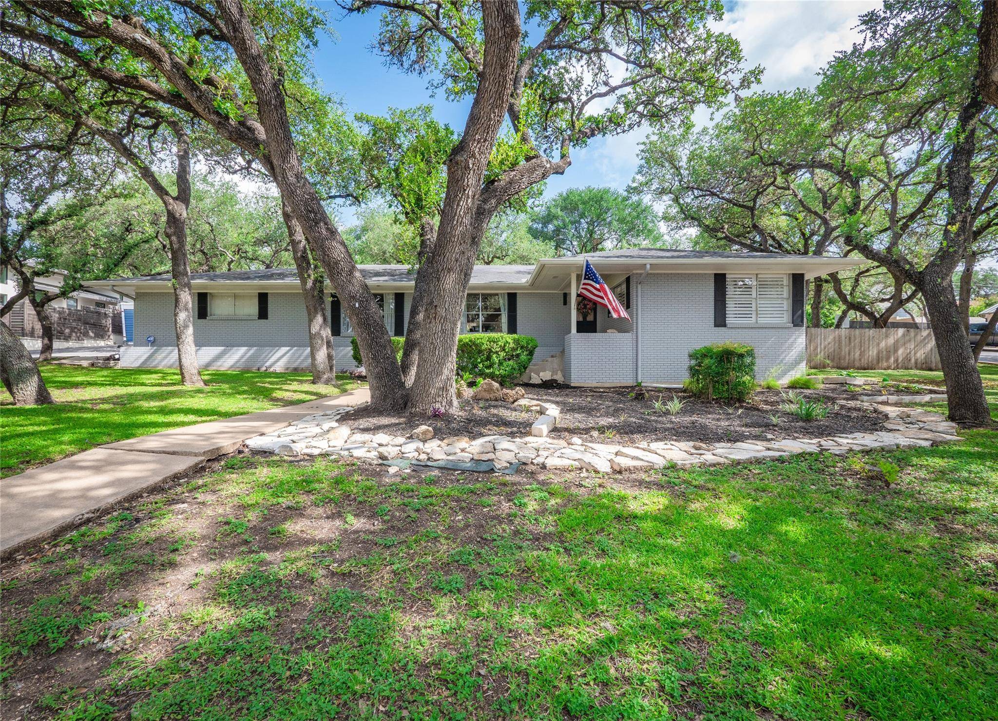 4901 Timberline DR, Austin, TX 78746