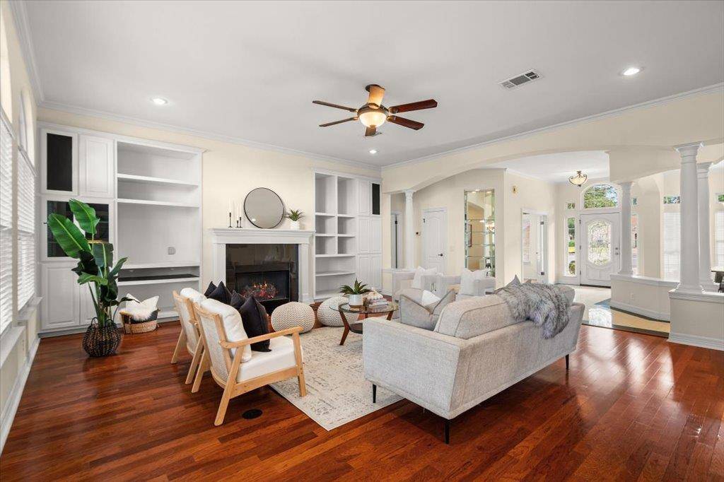 5118 Prairie Dunes DR, Austin, TX 78747