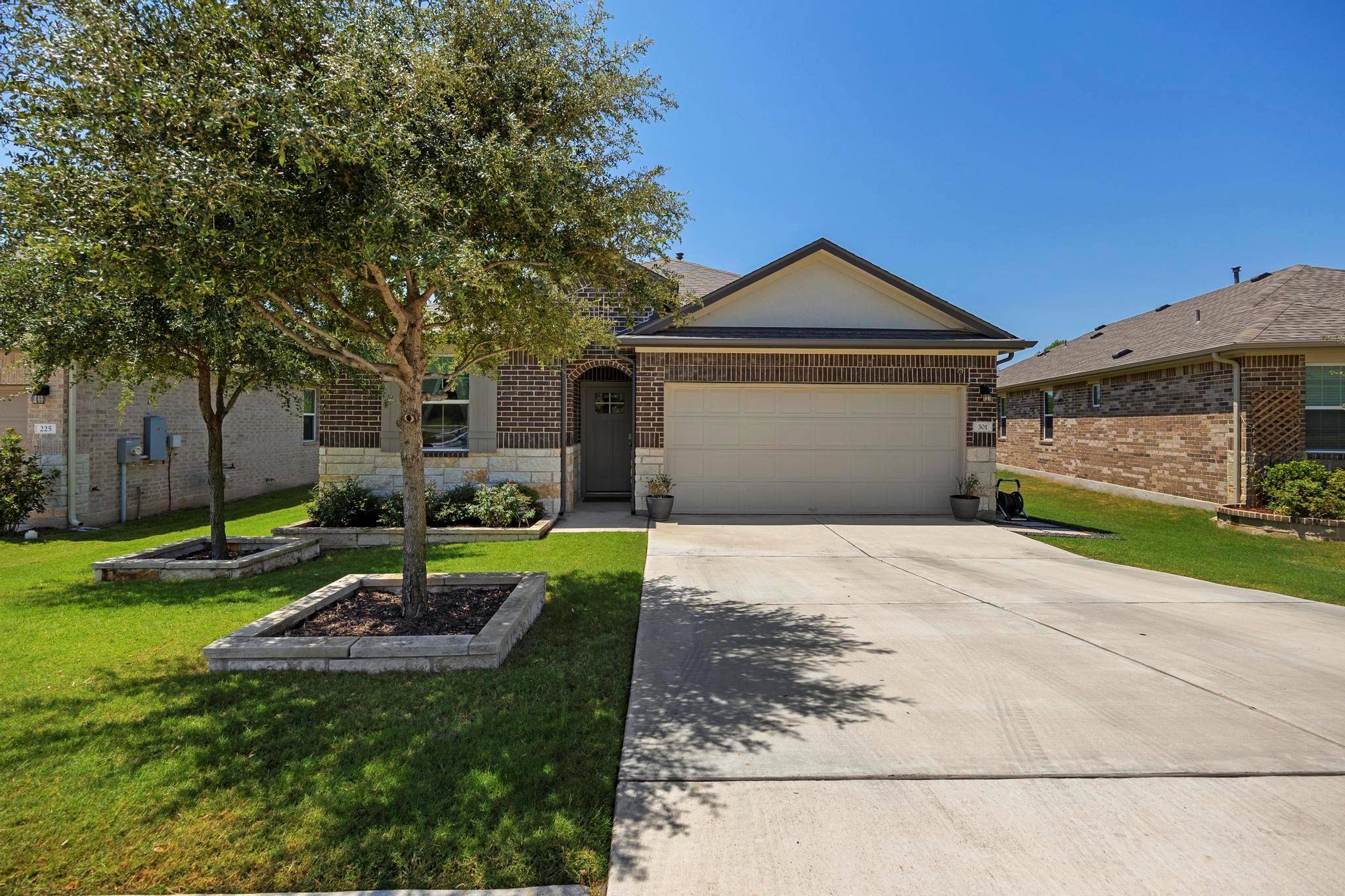 301 Brody LN, Georgetown, TX 78626