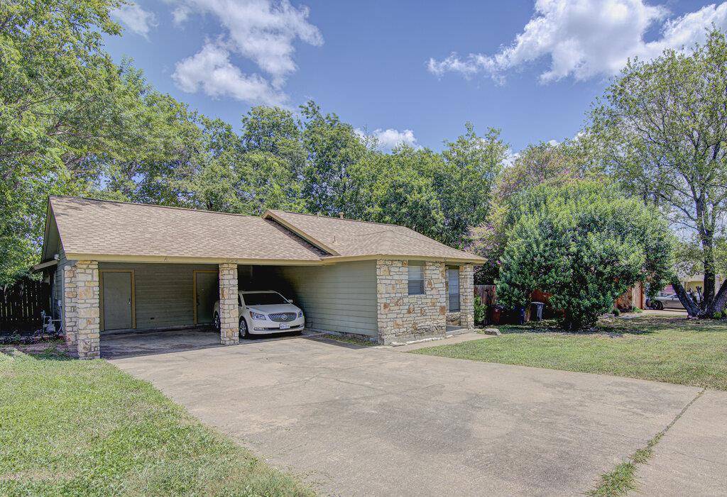 824 King Albert ST #A, Austin, TX 78745