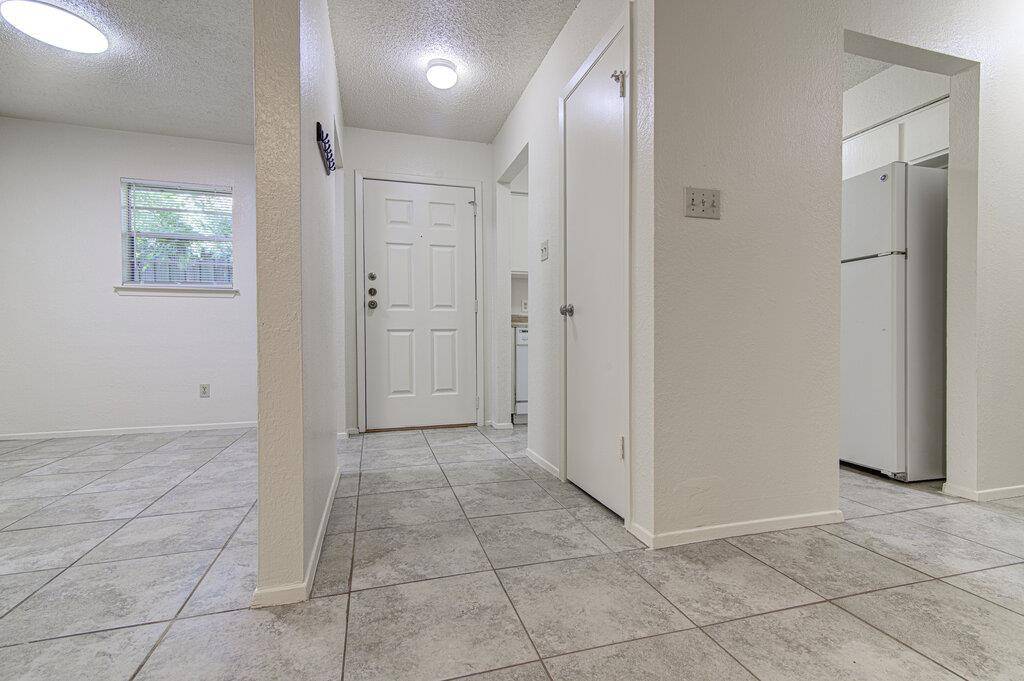824 King Albert ST #A, Austin, TX 78745