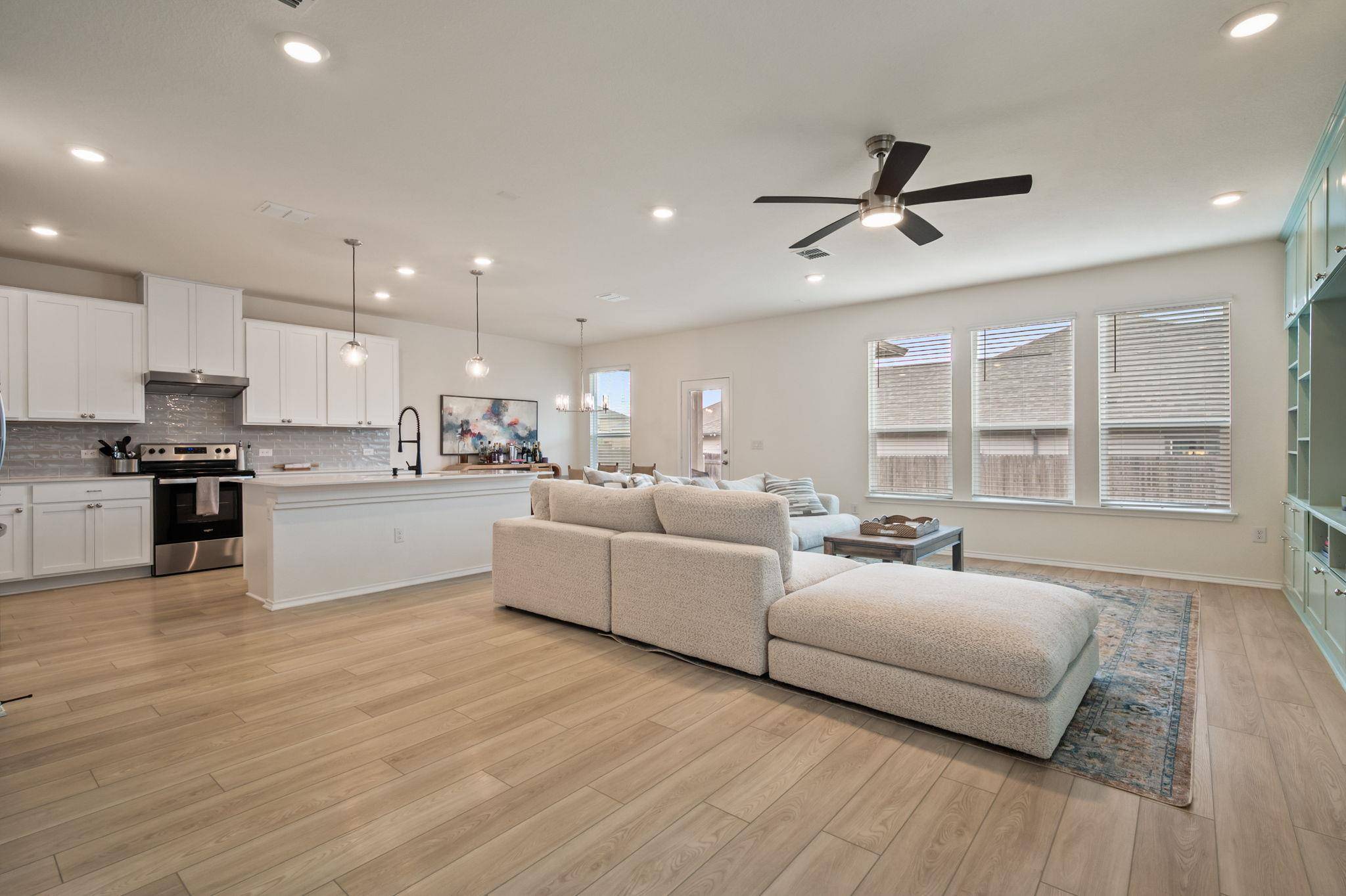 7805 House Finch DR, Austin, TX 78744