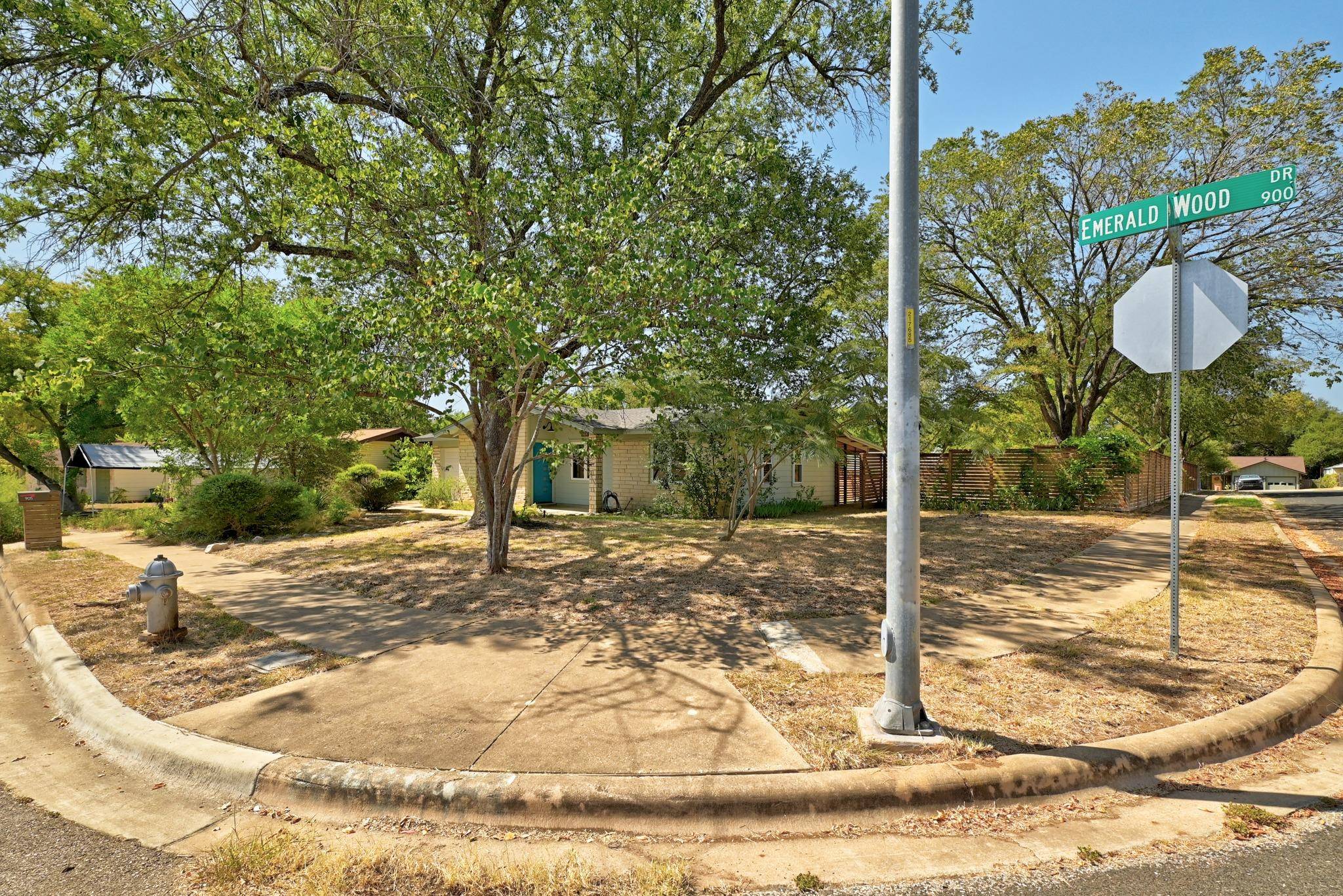 905 Emerald Wood DR, Austin, TX 78745