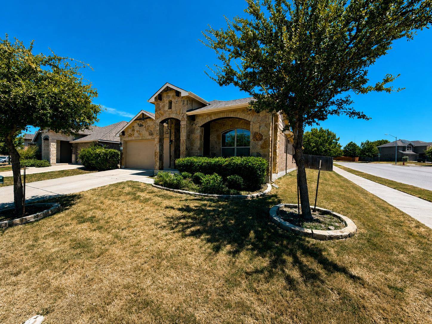 1919 Mexia DR, Round Rock, TX 78664