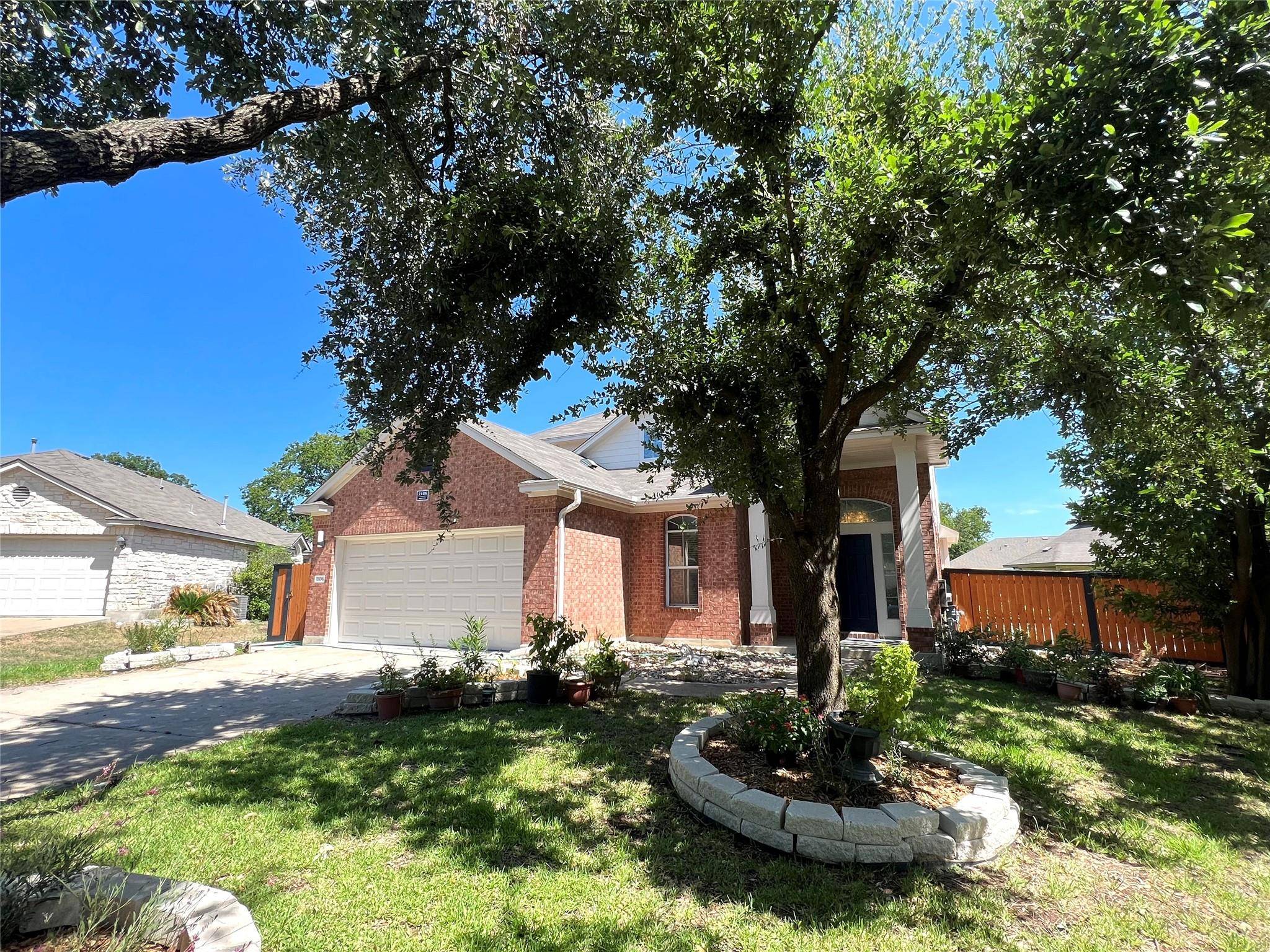 2106 Huxley LN, Round Rock, TX 78664
